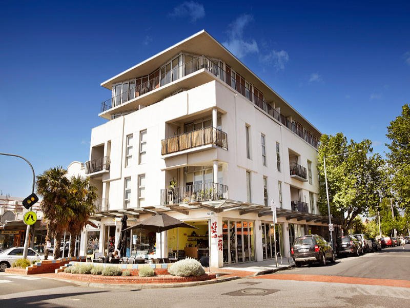 301/122 Ormond Road, Elwood image 1