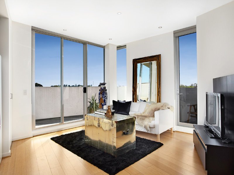 301/122 Ormond Road, Elwood image 3