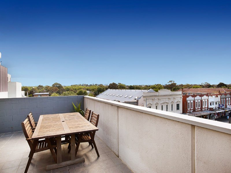 301/122 Ormond Road, Elwood image 4