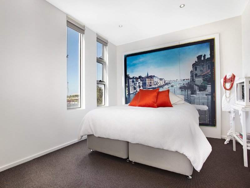 301/122 Ormond Road, Elwood image 6