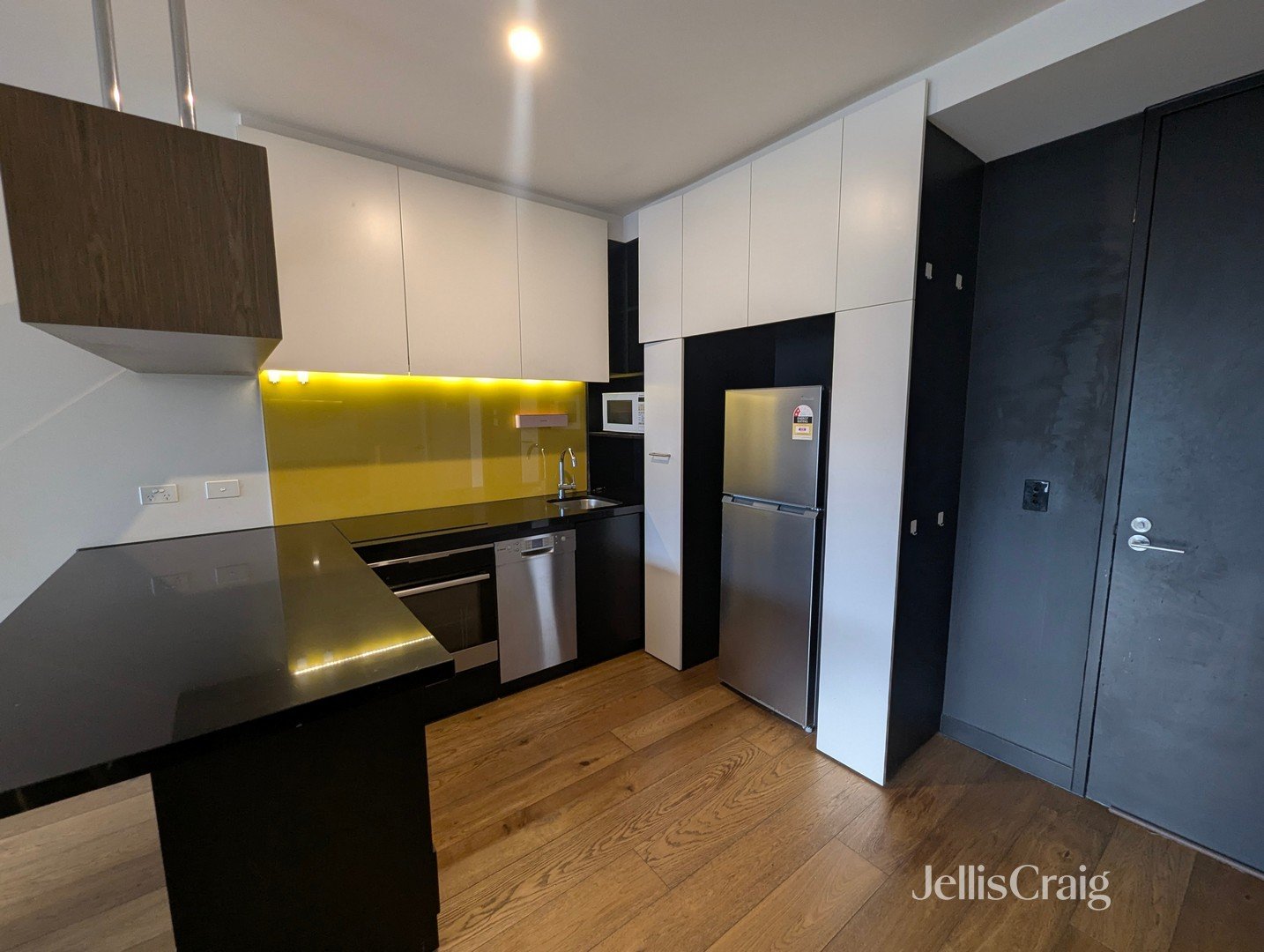 301/123 Pelham Street, Carlton image 2