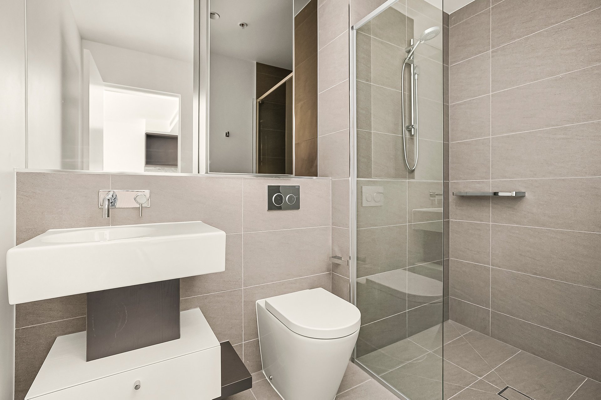 Property Gallery Thumbnail 2