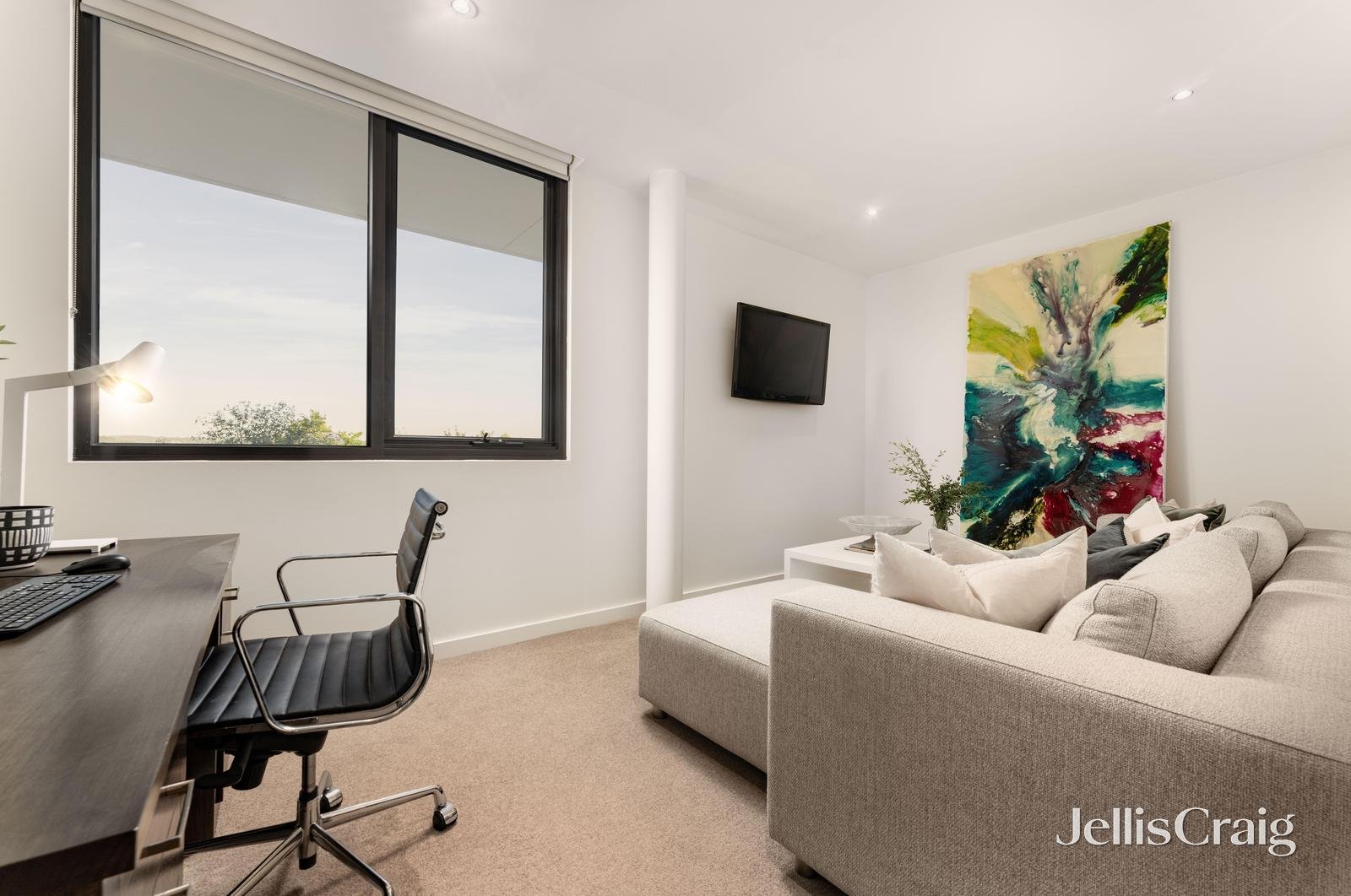 301/18 Wendouree Parade, Lake Wendouree image 23