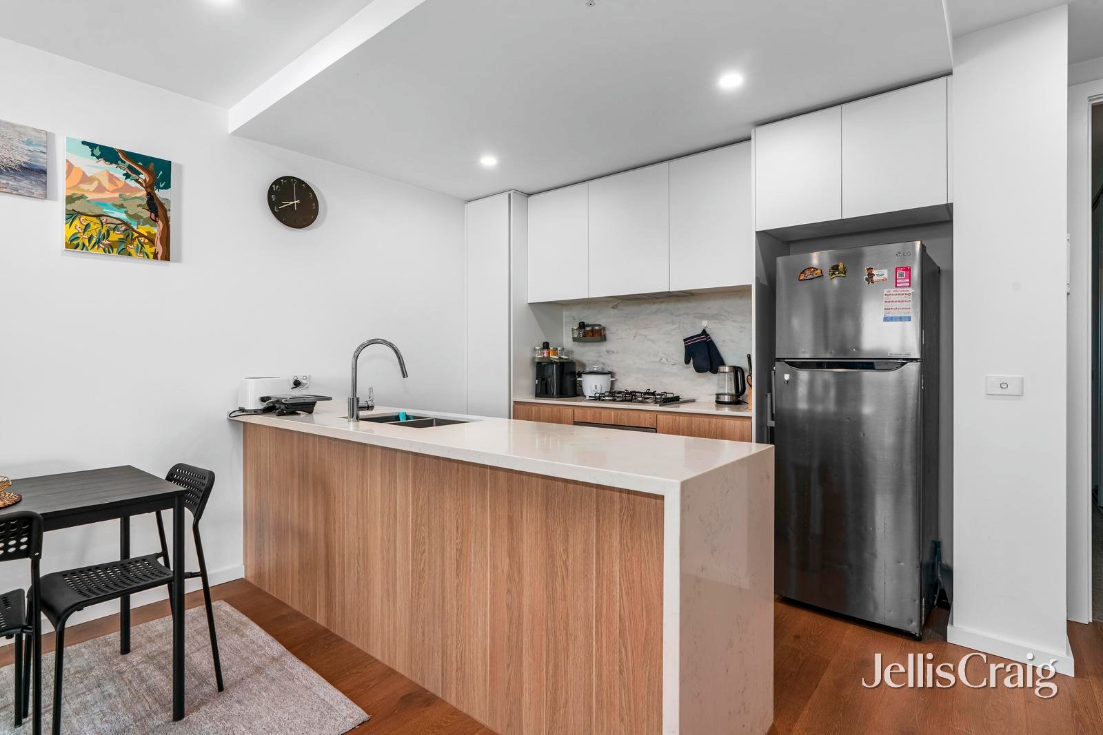301/23 Collins Street, Chadstone image 3