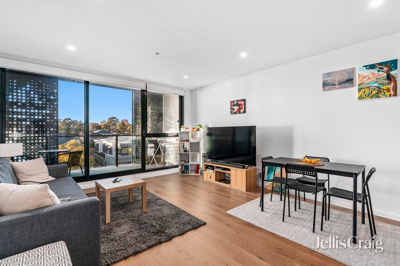 301/23 Collins Street, Chadstone image 4