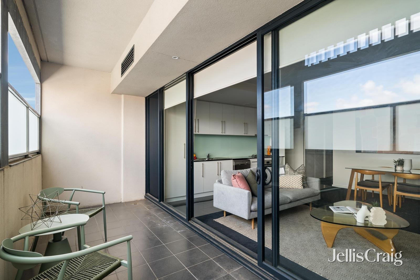 301/2A Montrose Place, Hawthorn&nbsp;East image 2