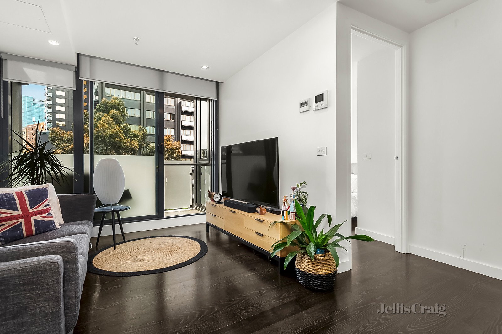 301/338 Kings Way, South Melbourne image 2