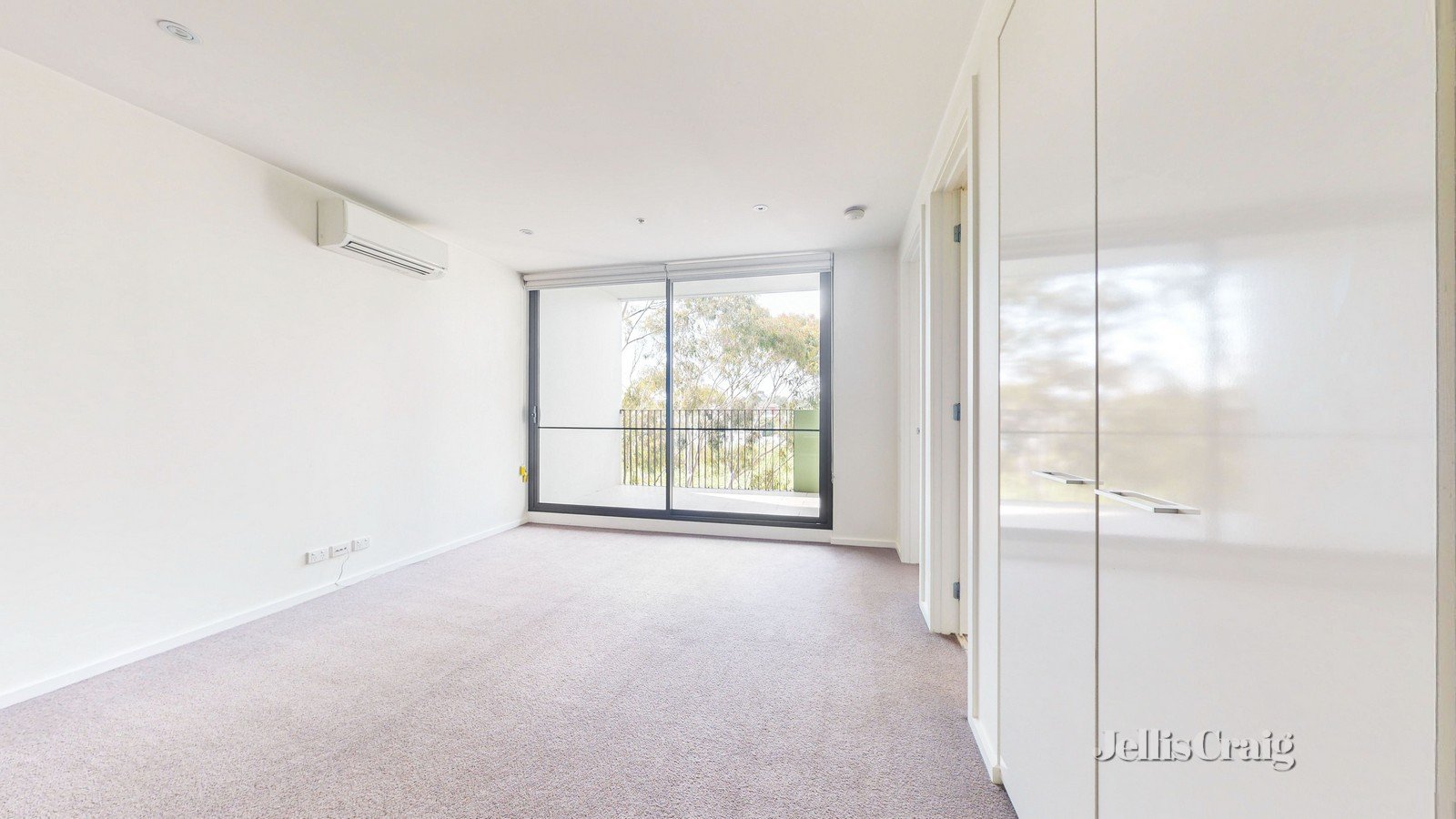 301/35 Simmons Street, South Yarra image 3