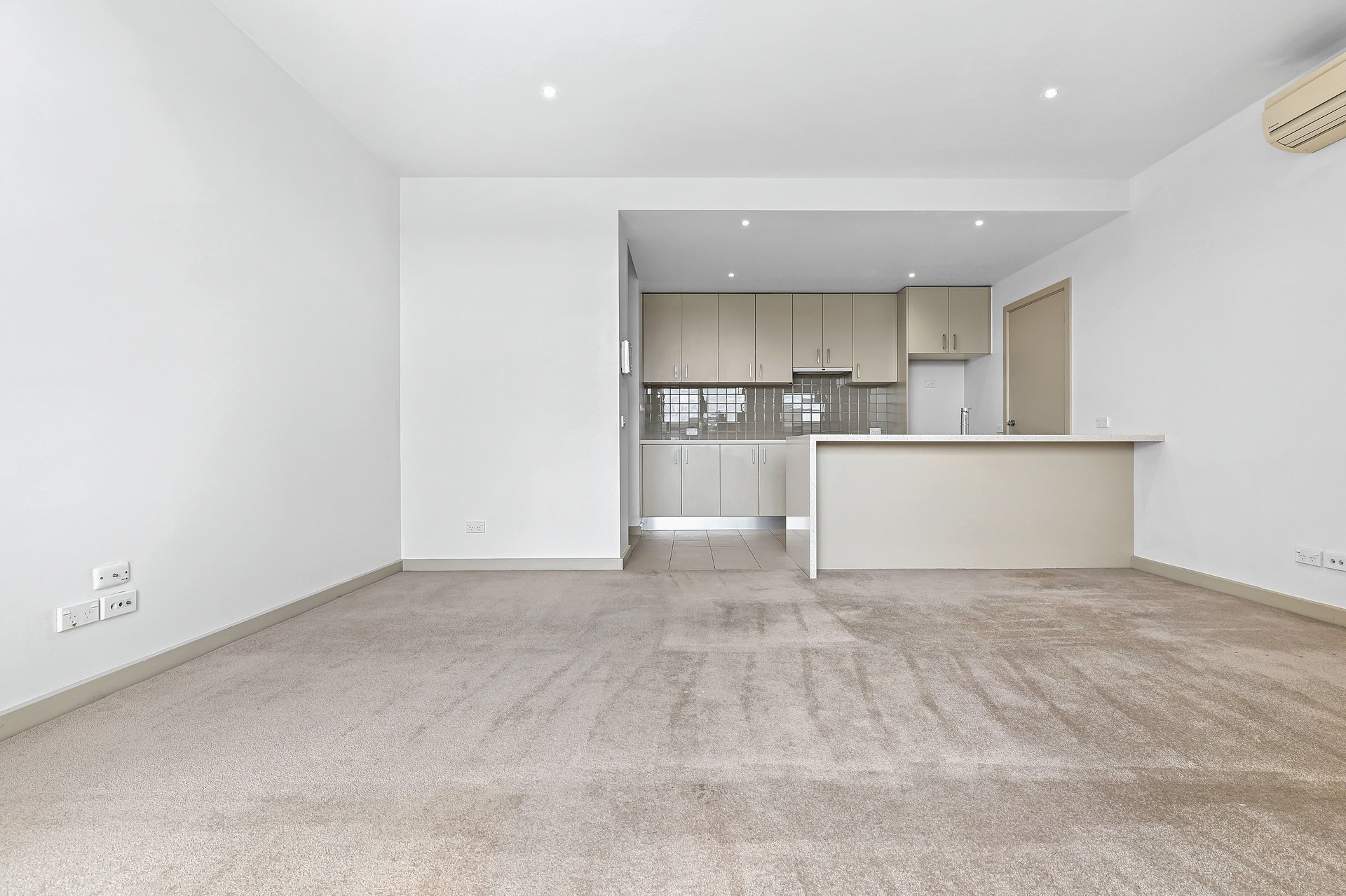 301/353 Springvale Road, Glen Waverley image 5