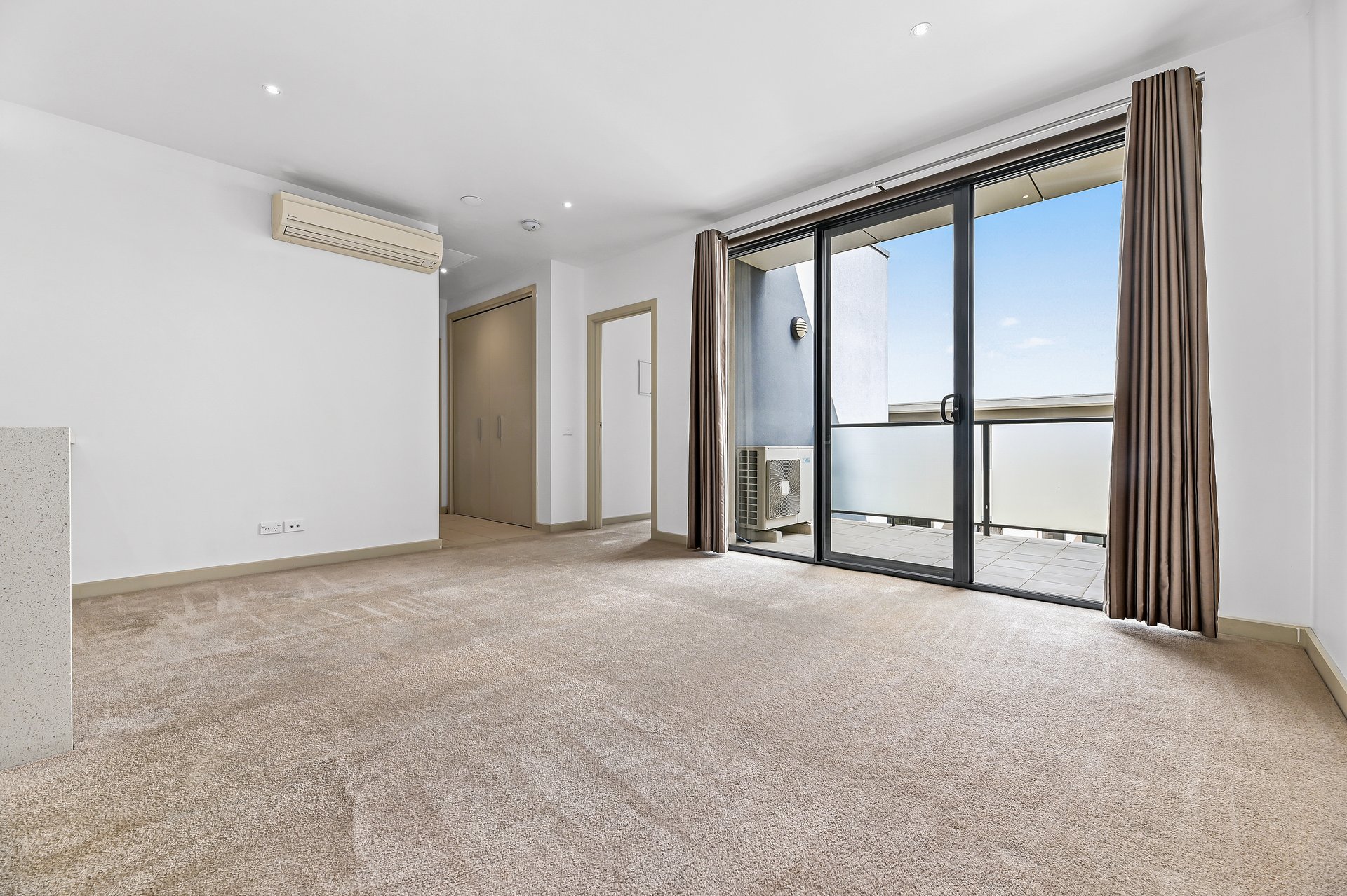 301/353 Springvale Road, Glen Waverley image 7