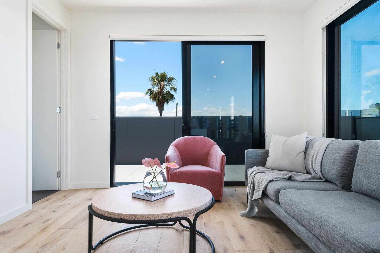 301/39 Nicholson Street, Bentleigh image 2