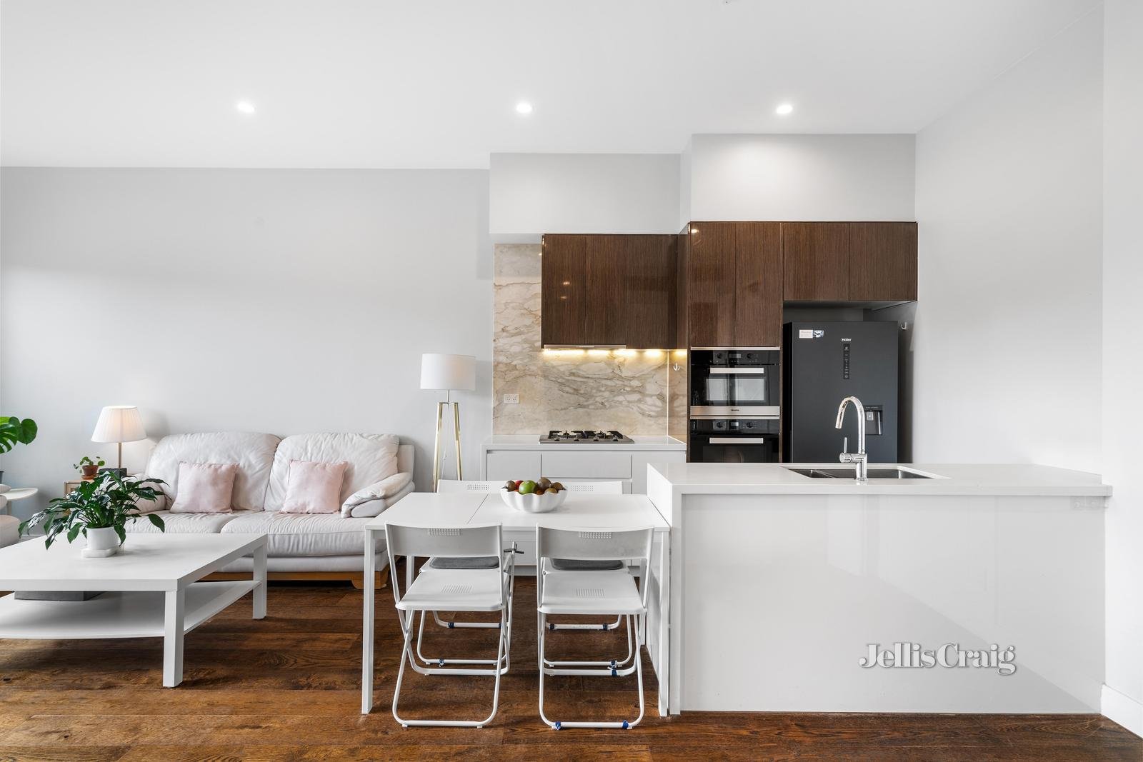 301/436 Burke Road, Camberwell image 2