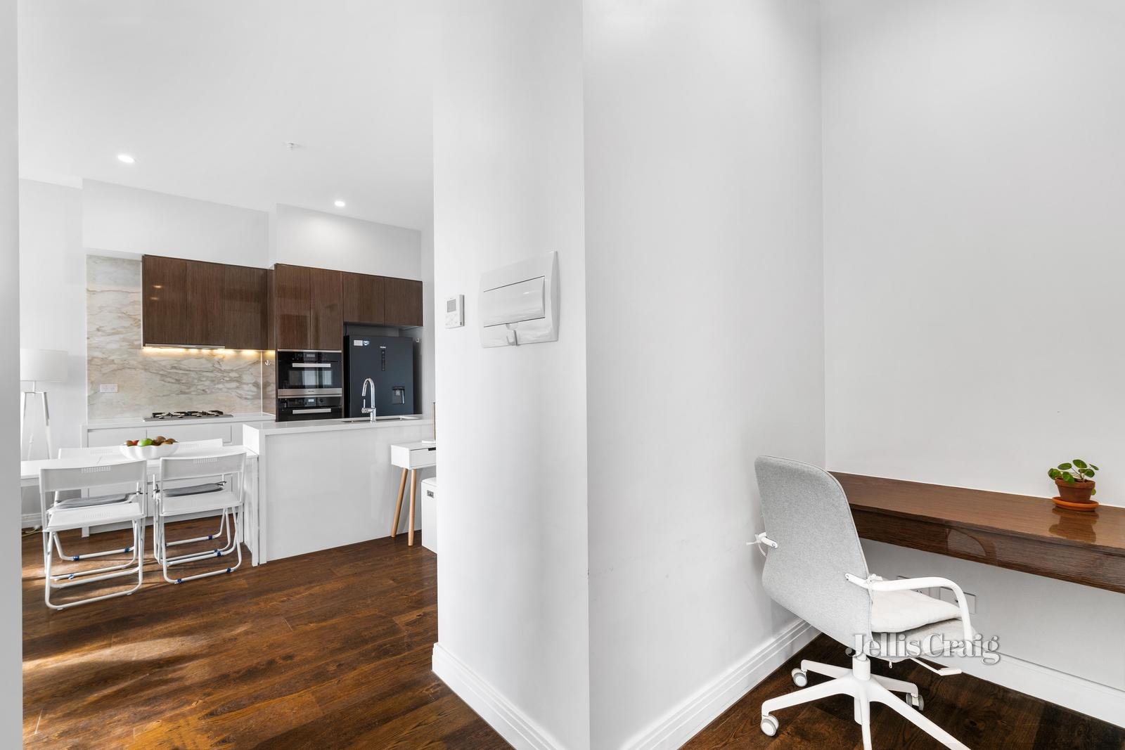 301/436 Burke Road, Camberwell image 4