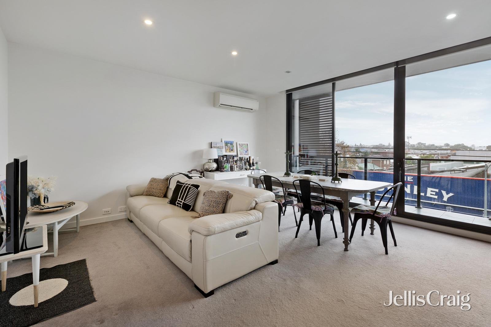 301/47 Murphy Street, Richmond image 1