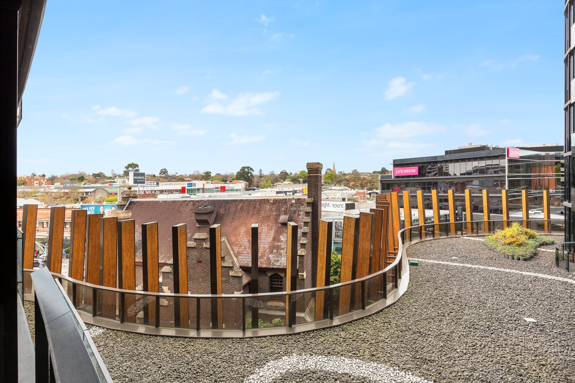 Property Gallery Thumbnail 11