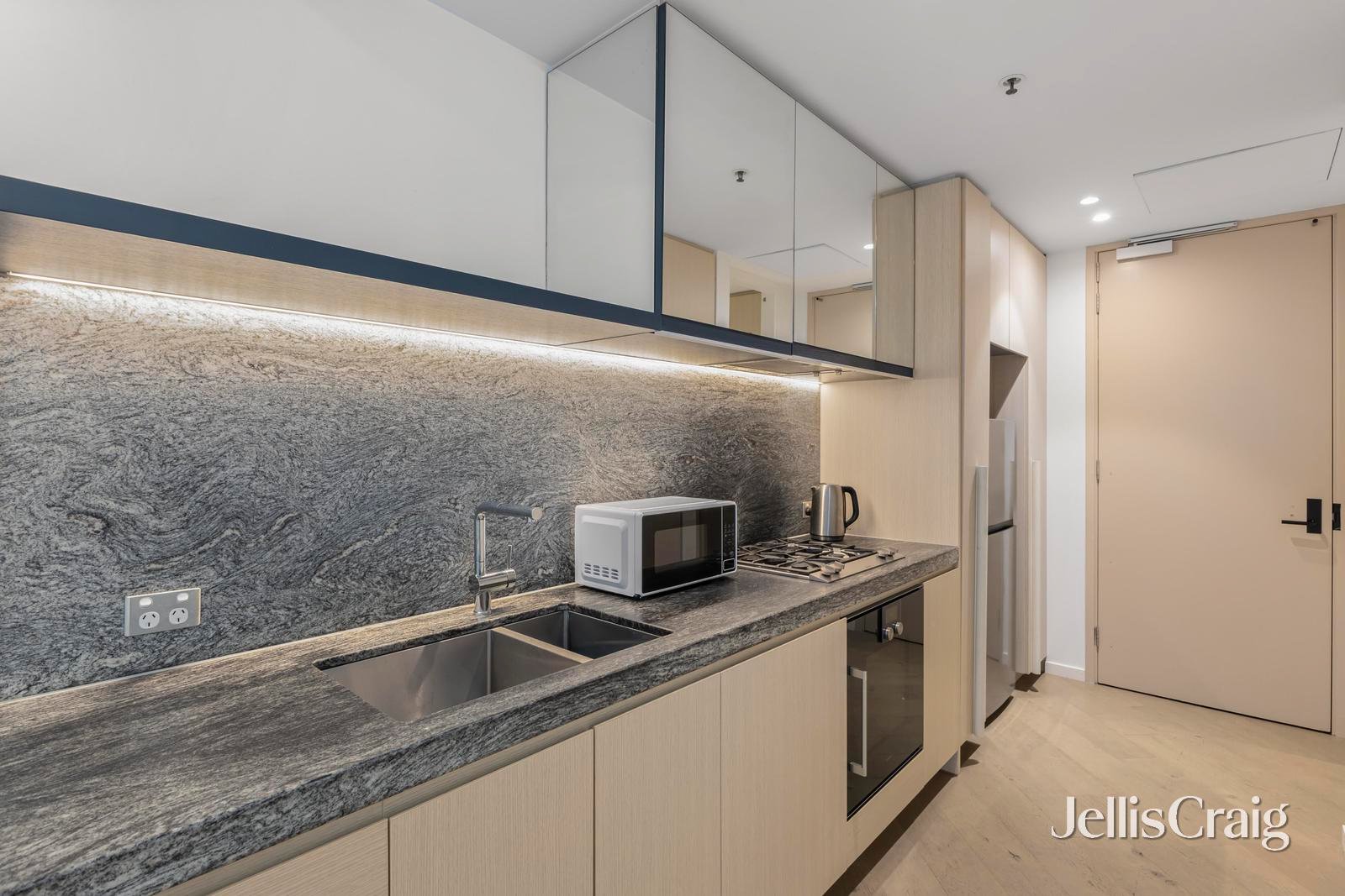 301/499 St Kilda Road, Melbourne image 2