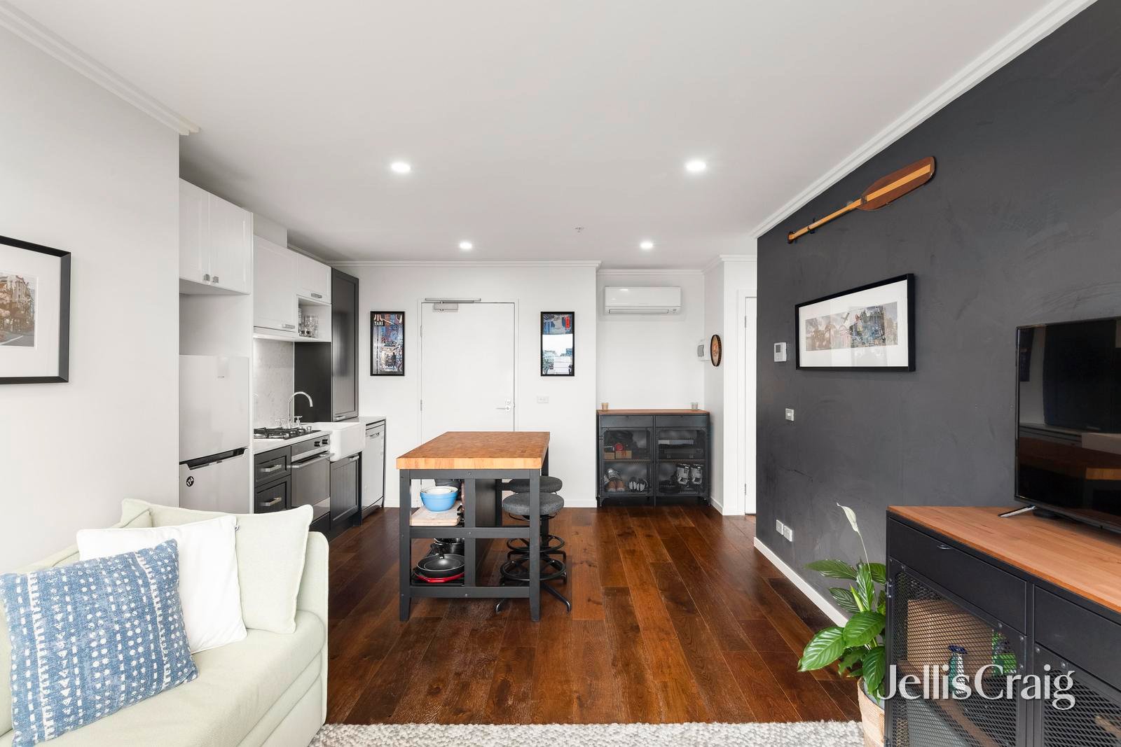 301/550 High Street, Northcote image 5