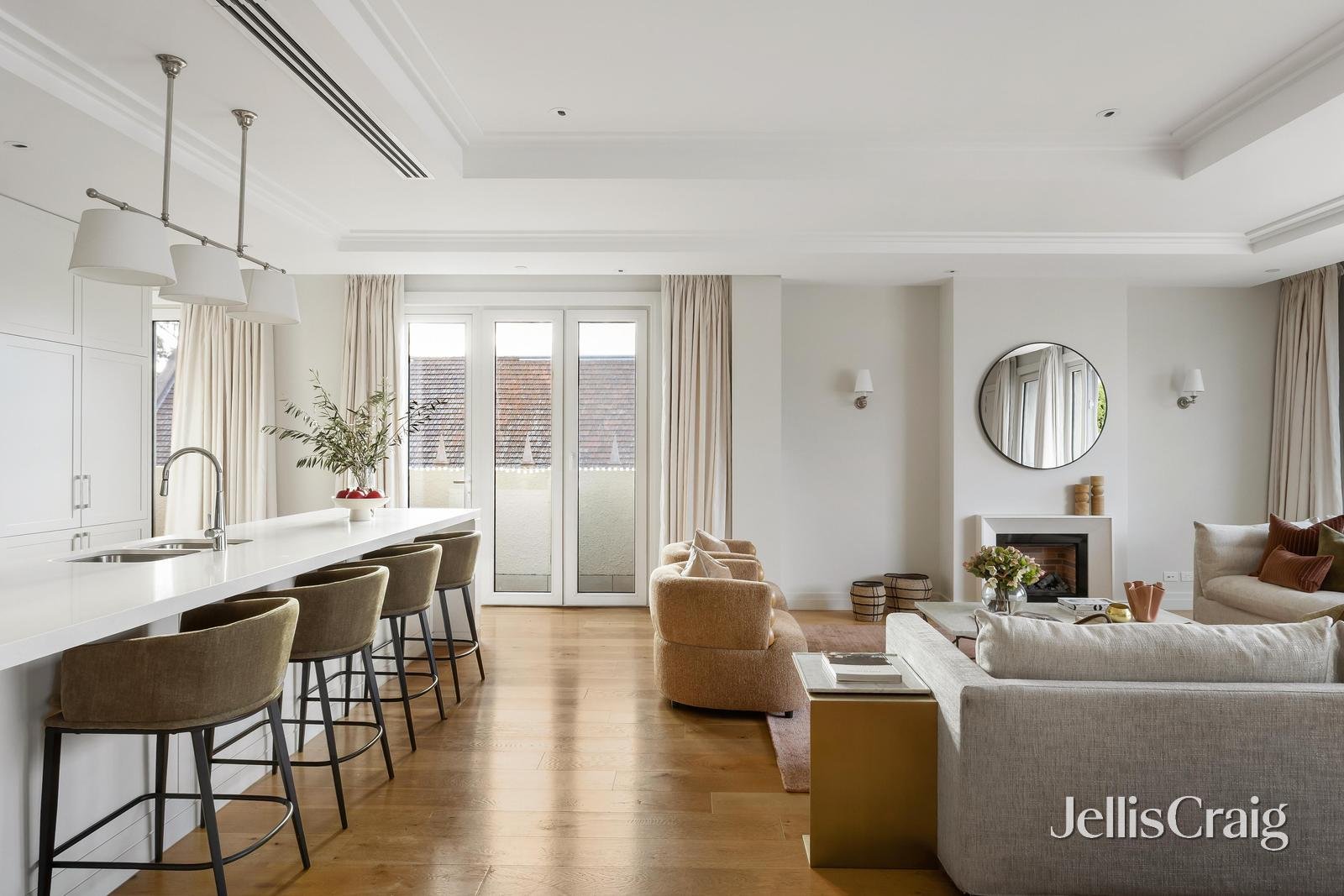 301/585 Toorak Road, Toorak image 5