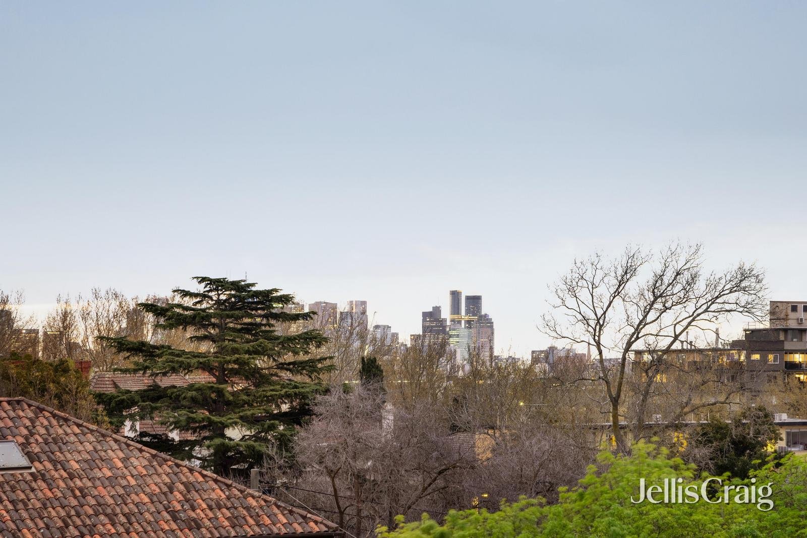 301/585 Toorak Road, Toorak image 16