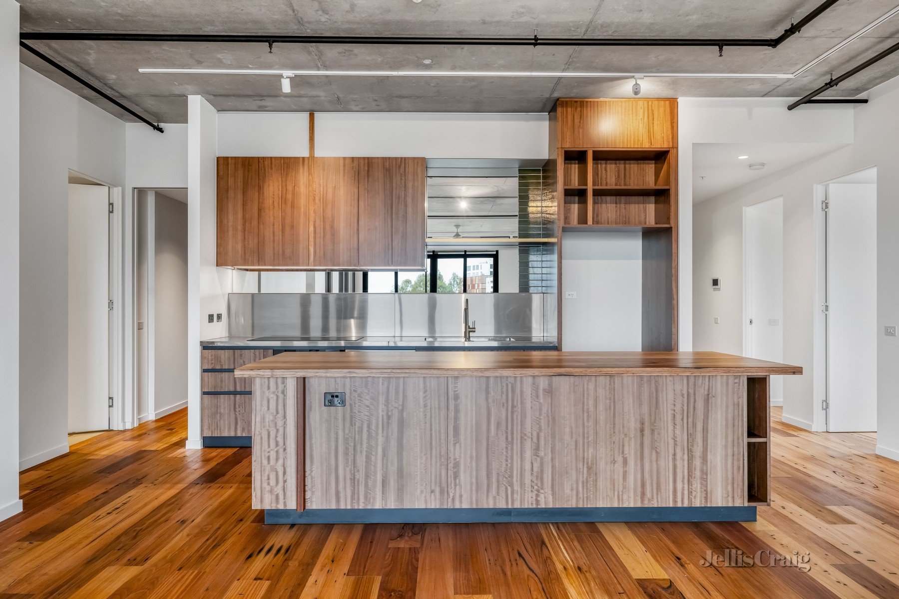 301/6 Walker Street, Northcote image 1