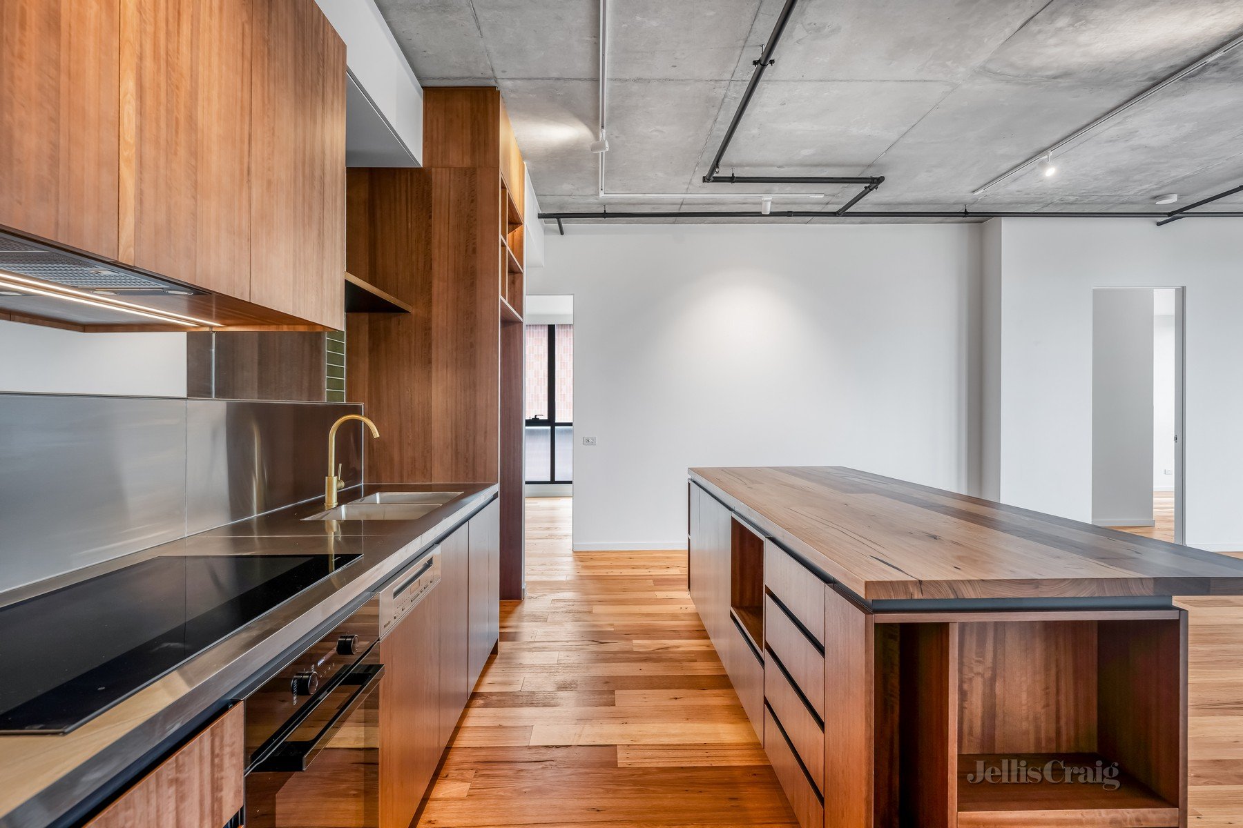 301/6 Walker Street, Northcote image 2