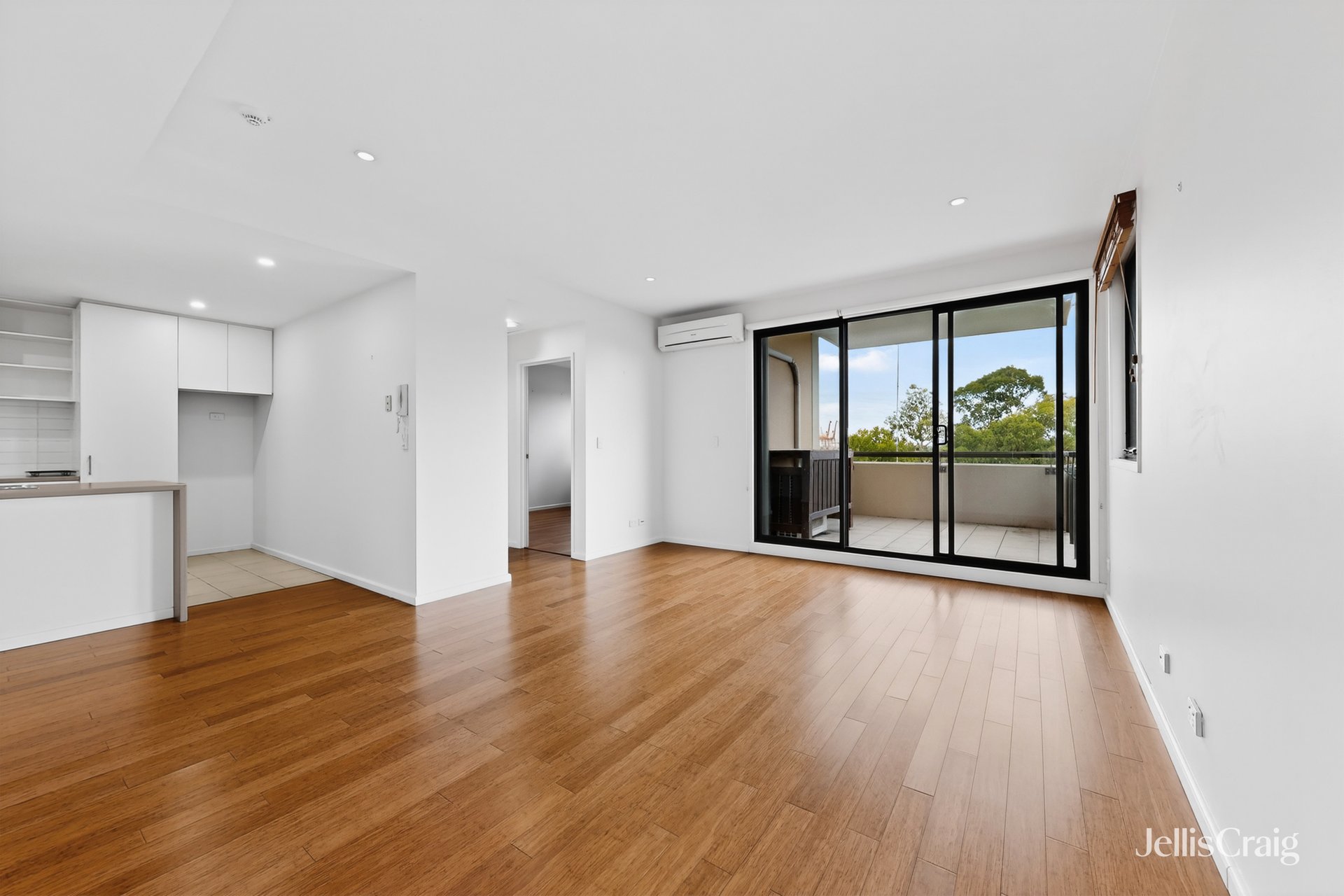 301/62 Altona Street, Kensington image 4