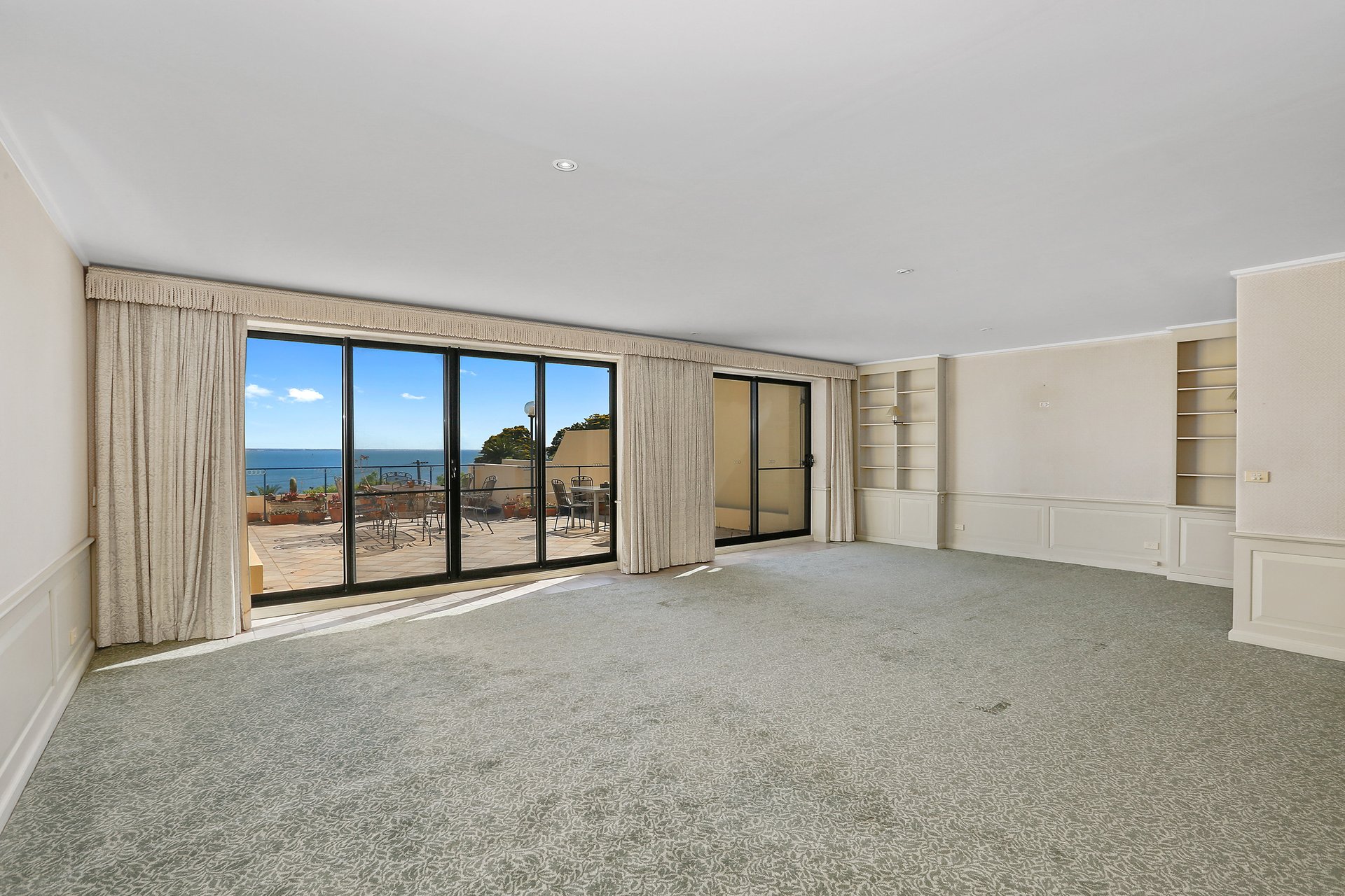 301/64 Eastern Beach Road, Geelong image 5