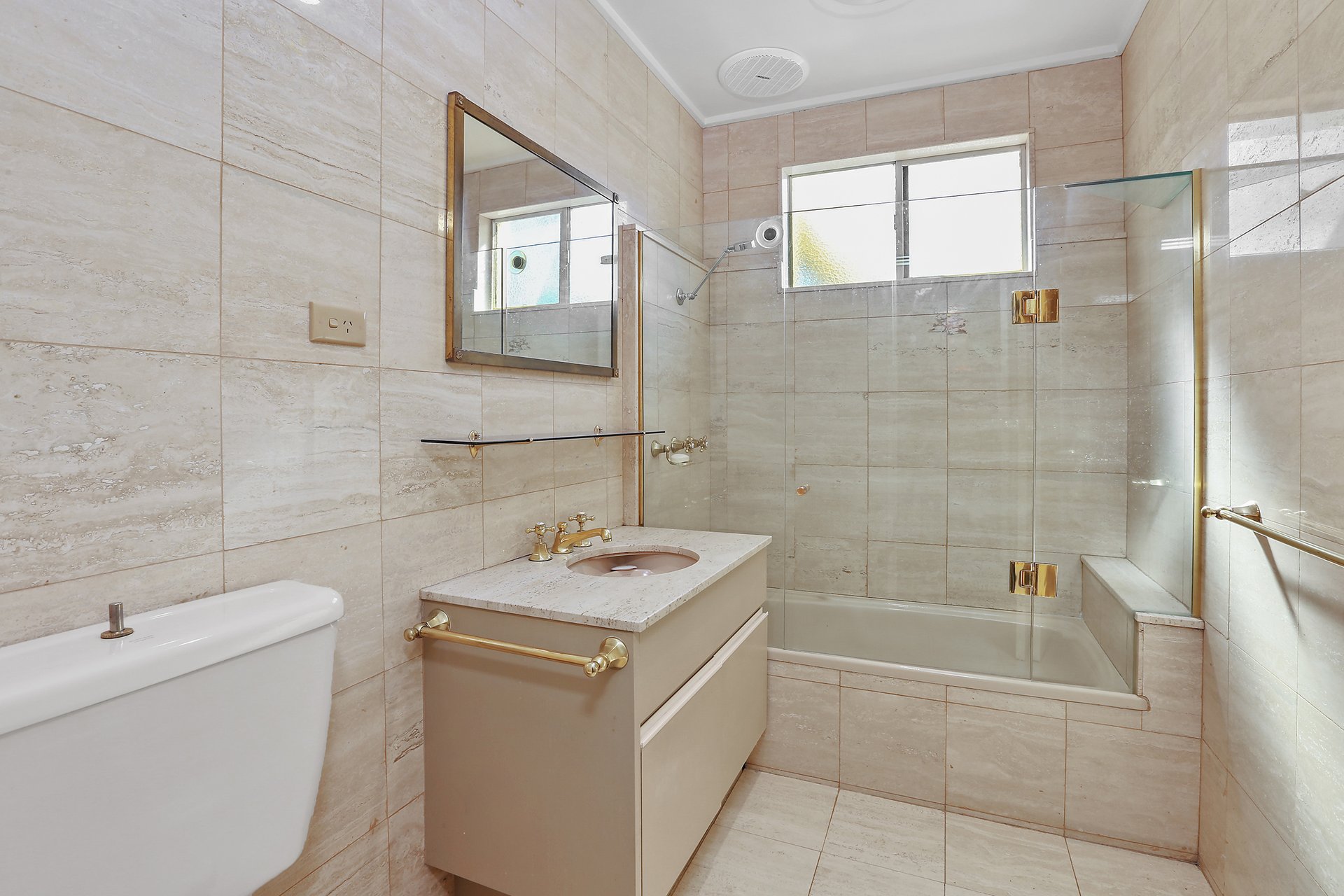 301/64 Eastern Beach Road, Geelong image 7