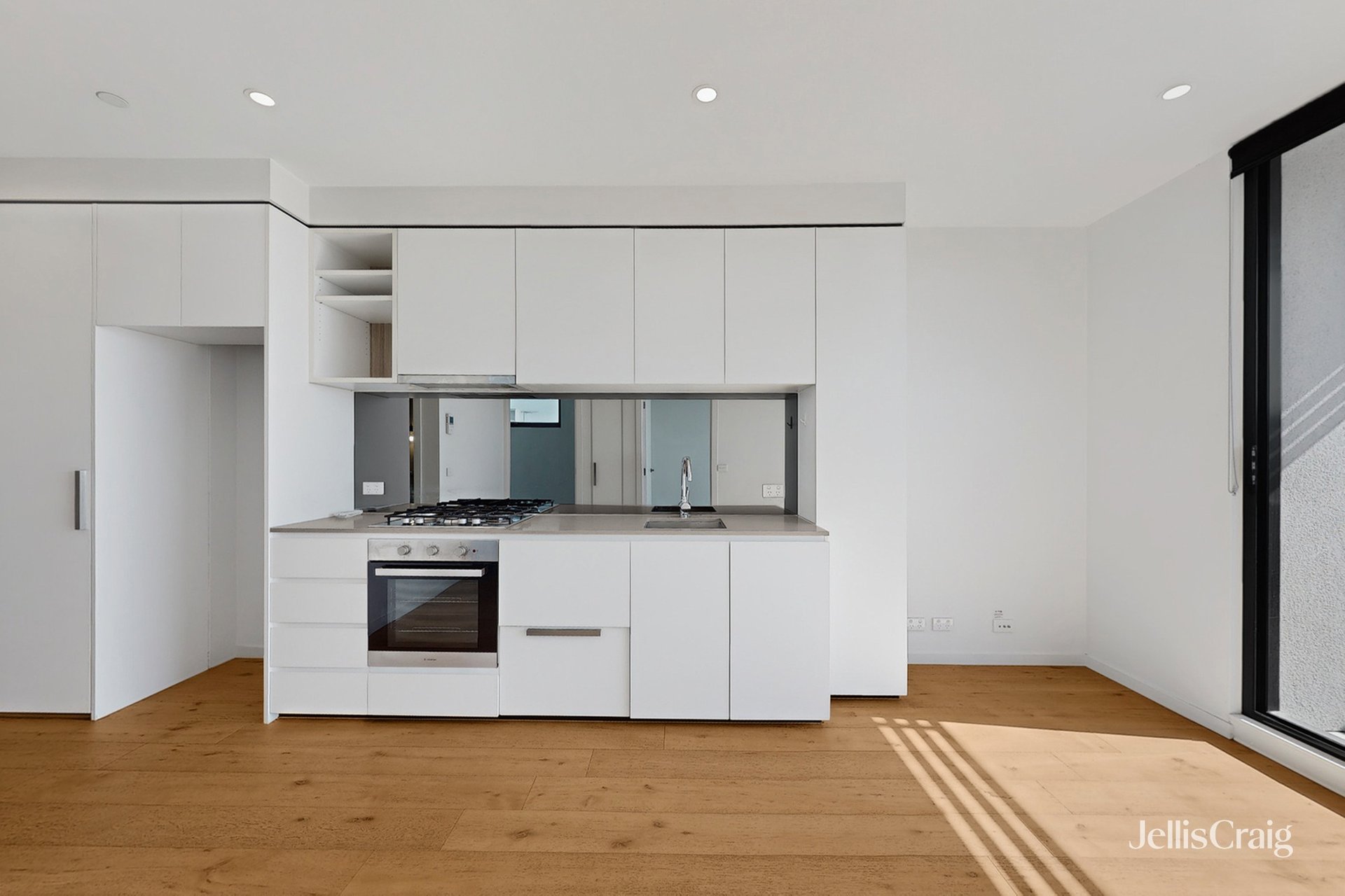 301/64 Keilor Road, Essendon&nbsp;North image 2