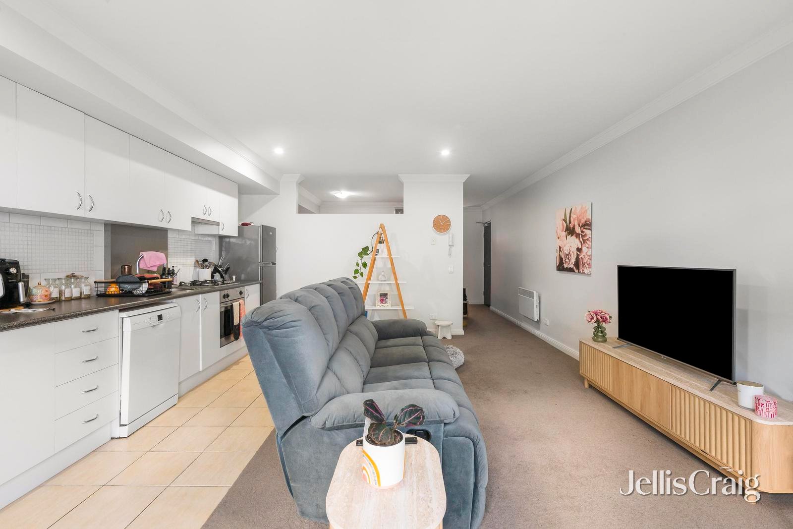 301/69-71 Stead Street, South&nbsp;Melbourne image 6