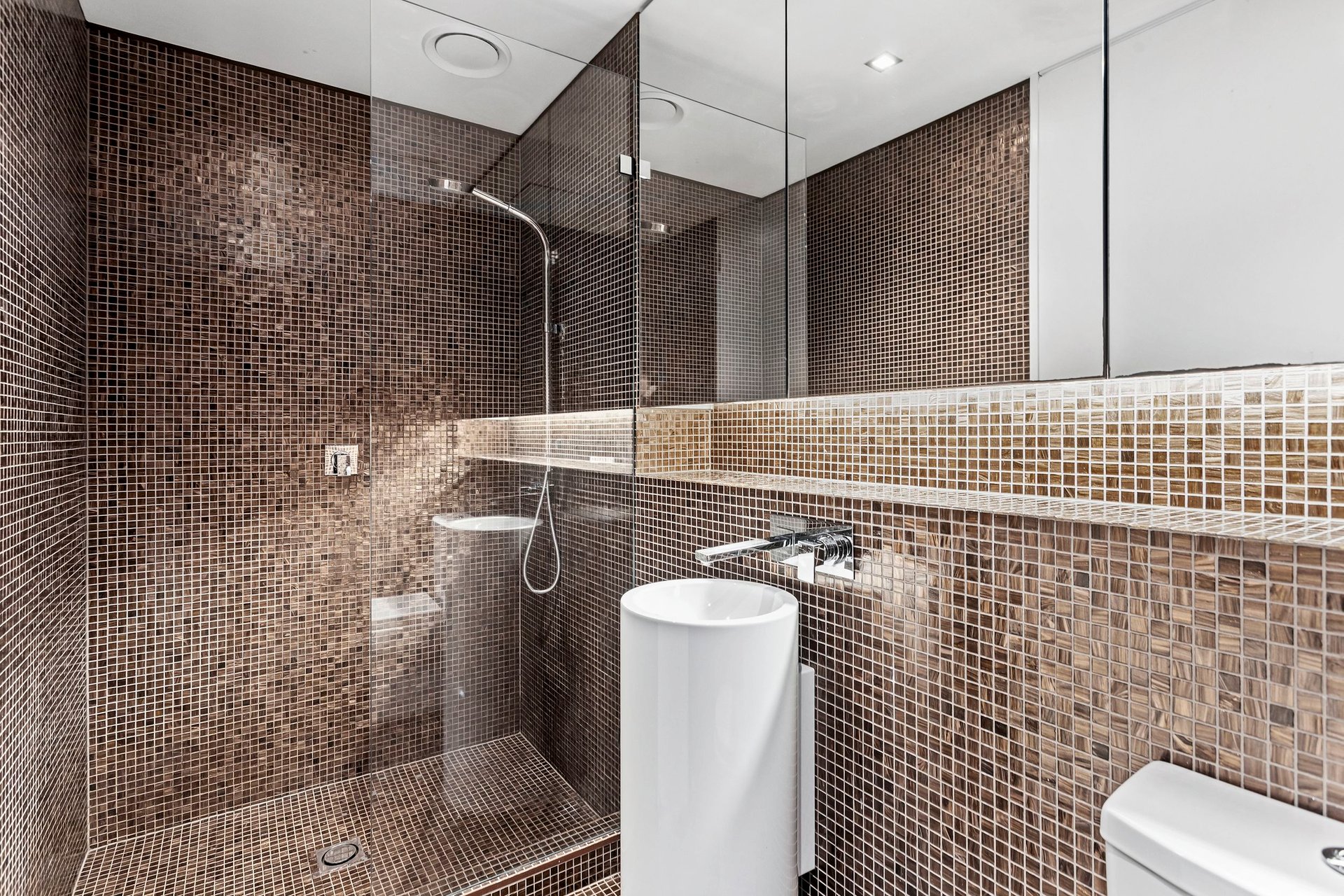 Property Gallery Thumbnail 7
