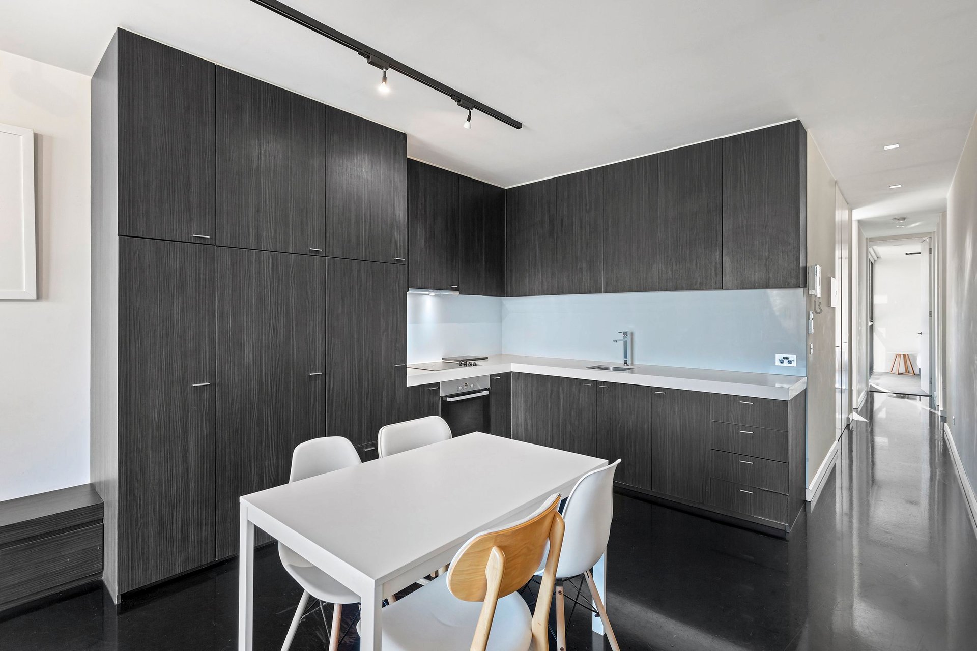 Property Gallery Thumbnail 4