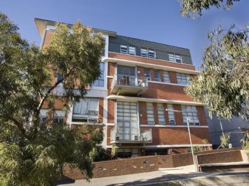 301/8 Blanche Street, ST KILDA VIC 3182