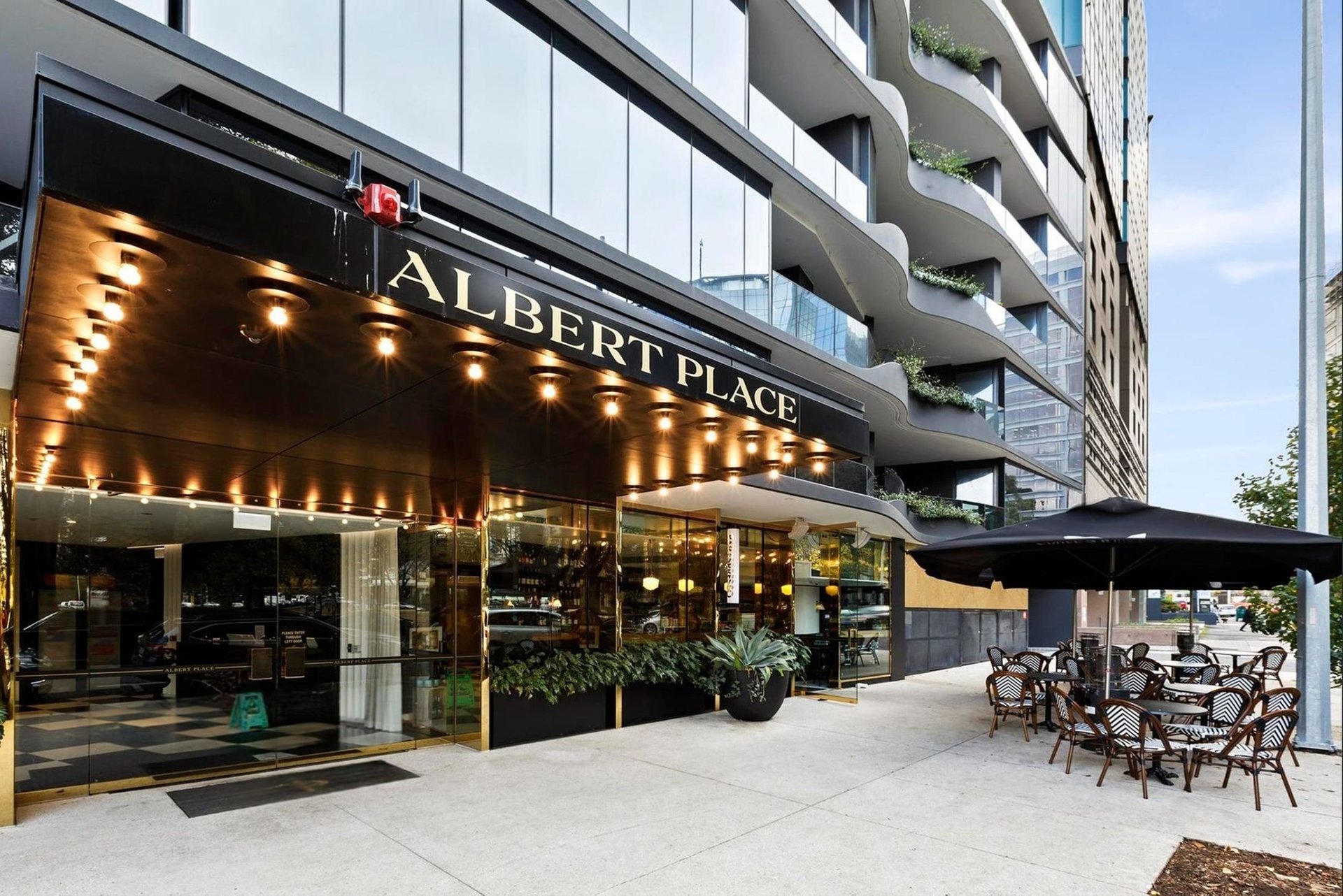 301/8 Bowen Cres, Melbourne image 12