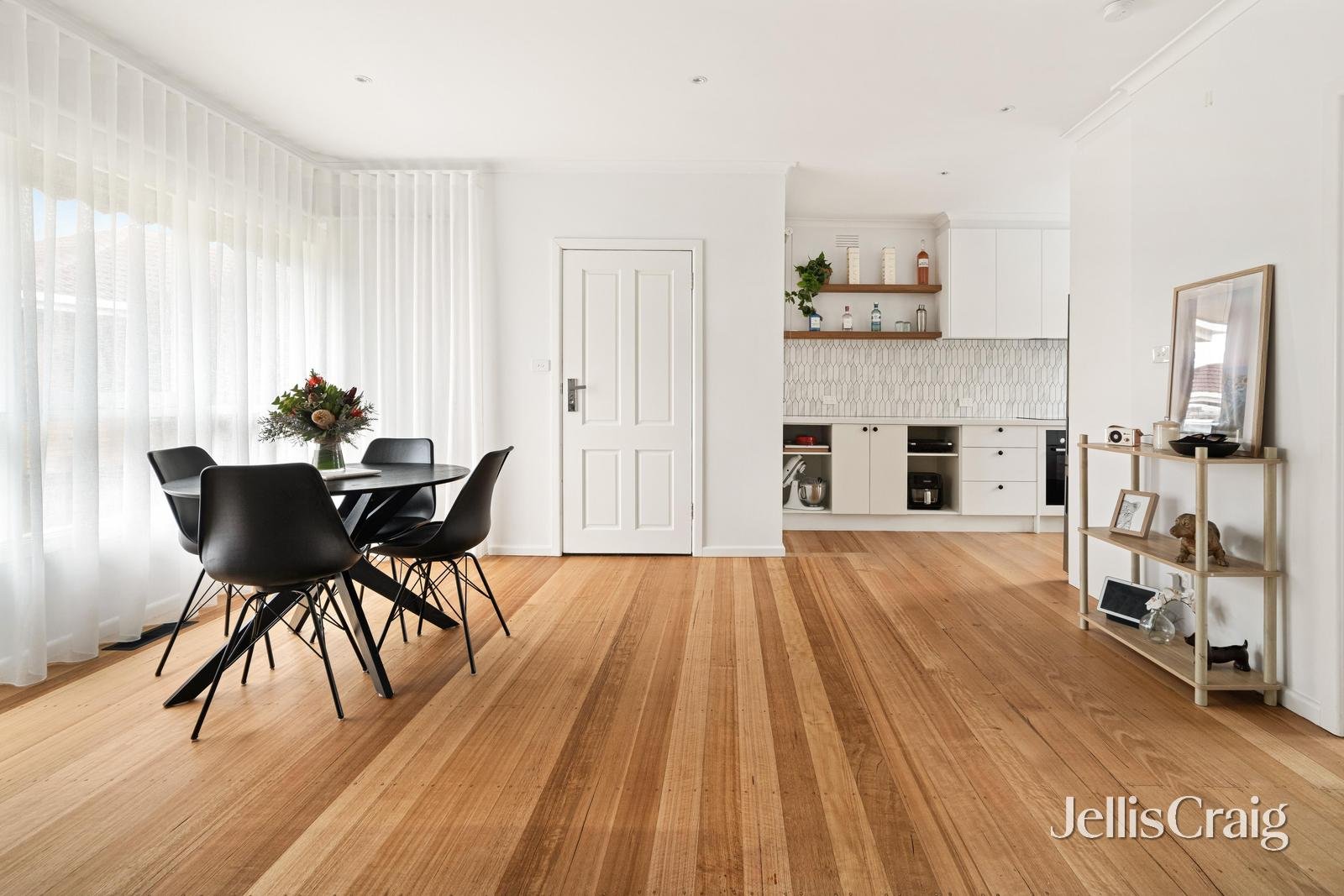 30/18 Robertson Parade, Aspendale image 4