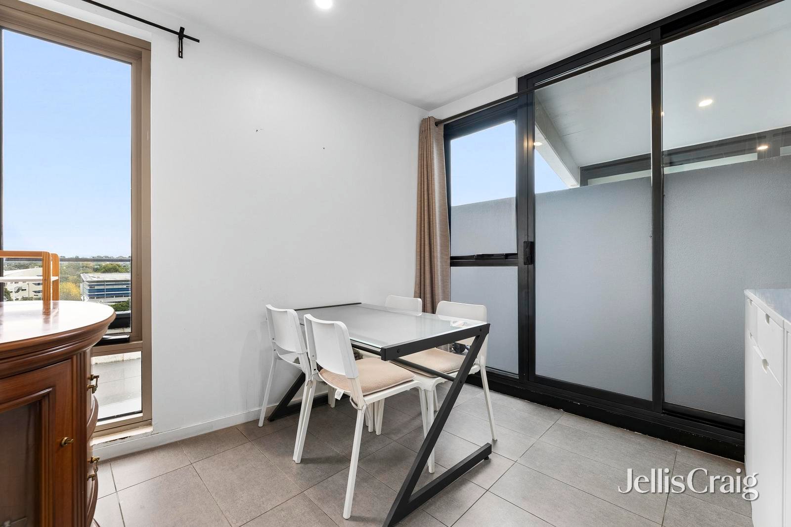 301/8 Wellington Road, Box&nbsp;Hill image 8
