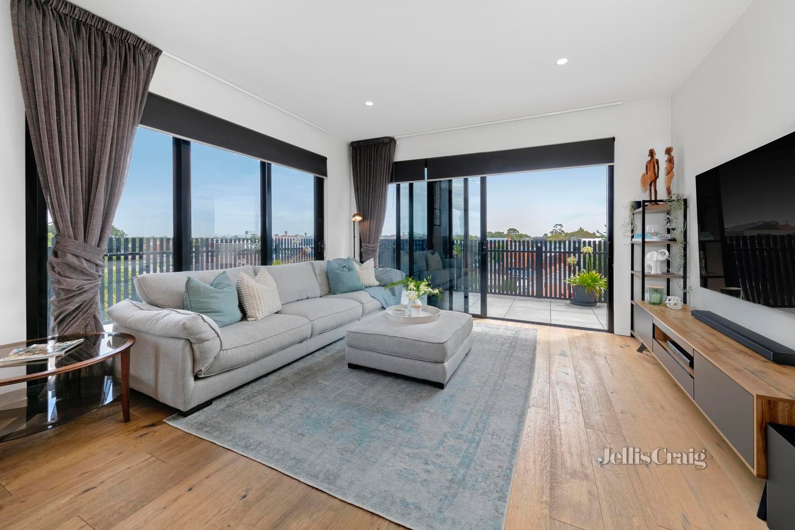 301/82 Mitchell Street, Bentleigh image 1