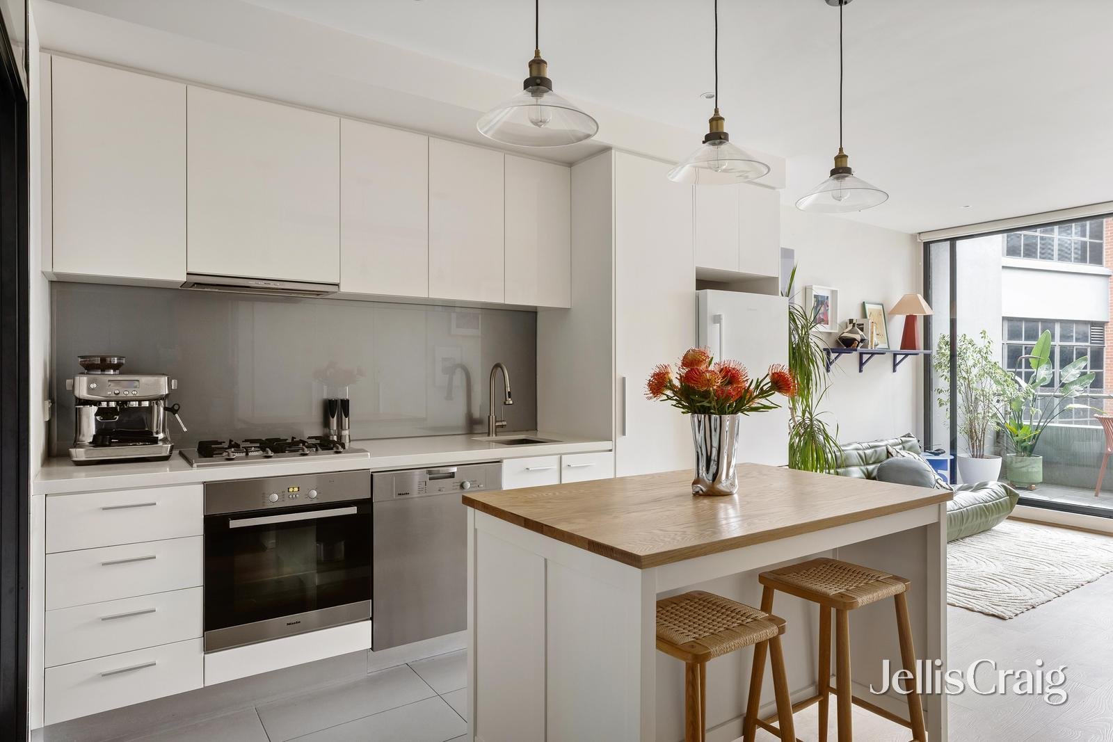 301/88 Trenerry Crescent, Abbotsford image 2