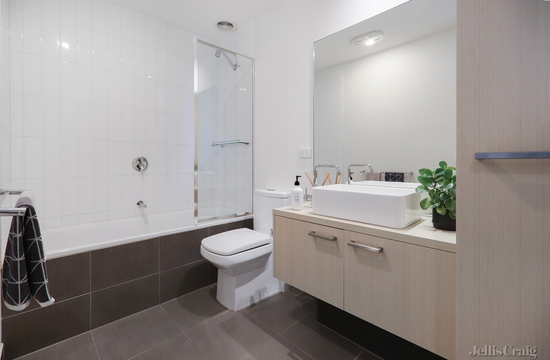 301/96 Charles Street, Fitzroy image 5