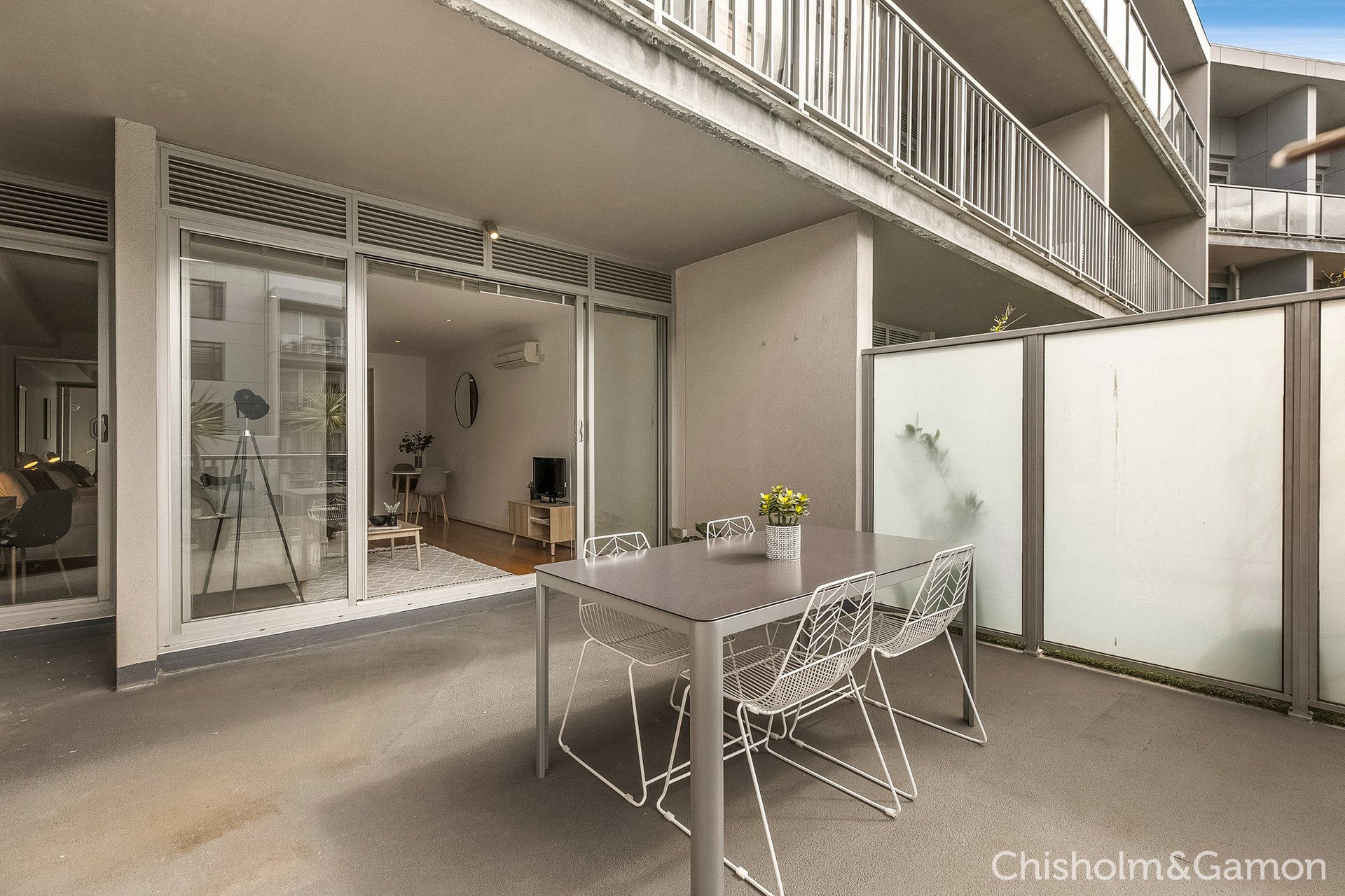 301/99 Nott Street, Port Melbourne image 3