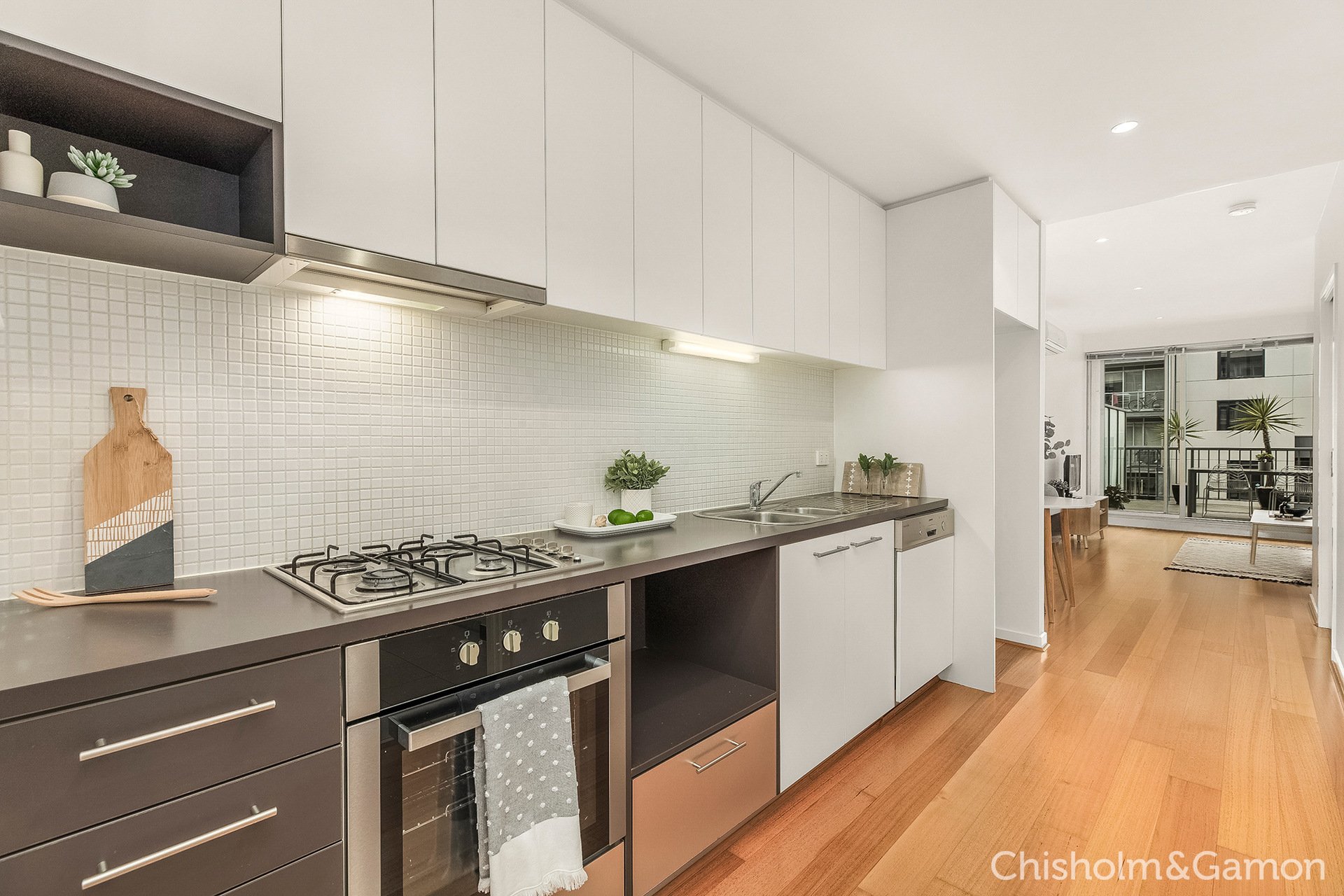301/99 Nott Street, Port Melbourne image 4