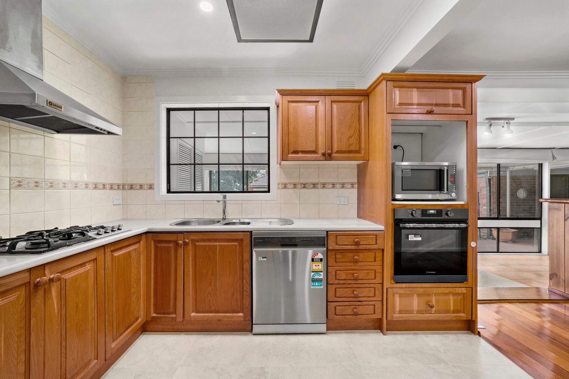 302 Blackburn Road, Blackburn&nbsp;South image 3
