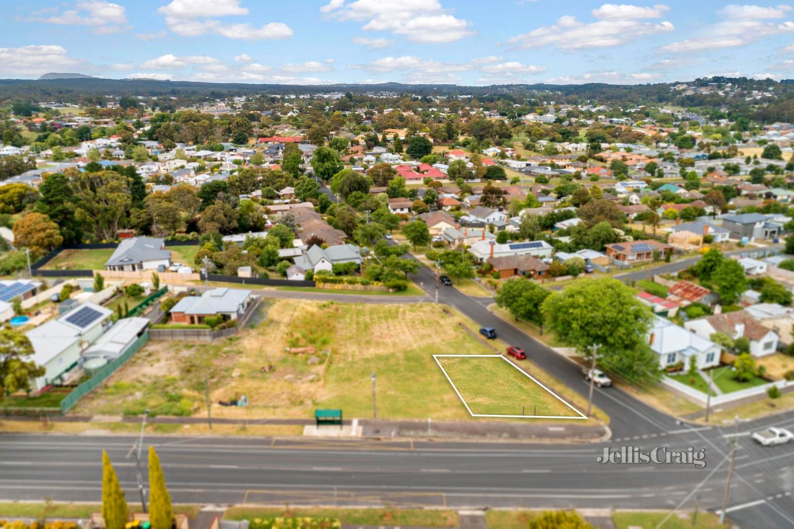 302 Eureka Street, Ballarat East image 2