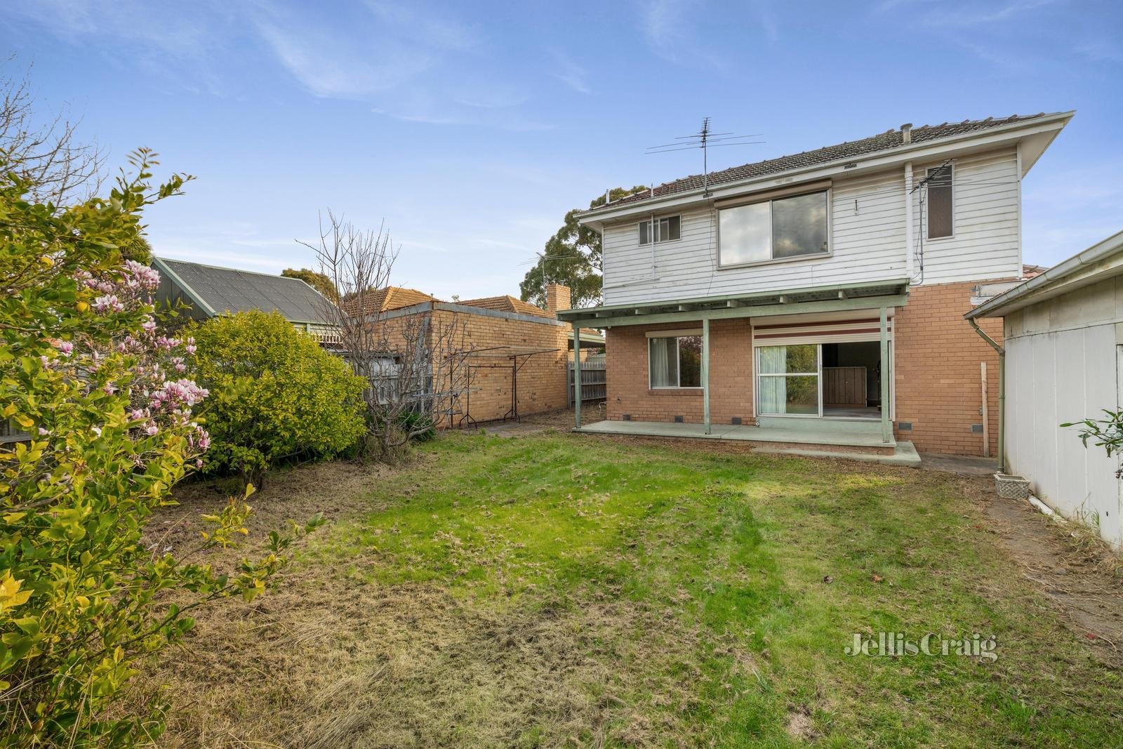 302 Huntingdale Road, Mount Waverley image 8