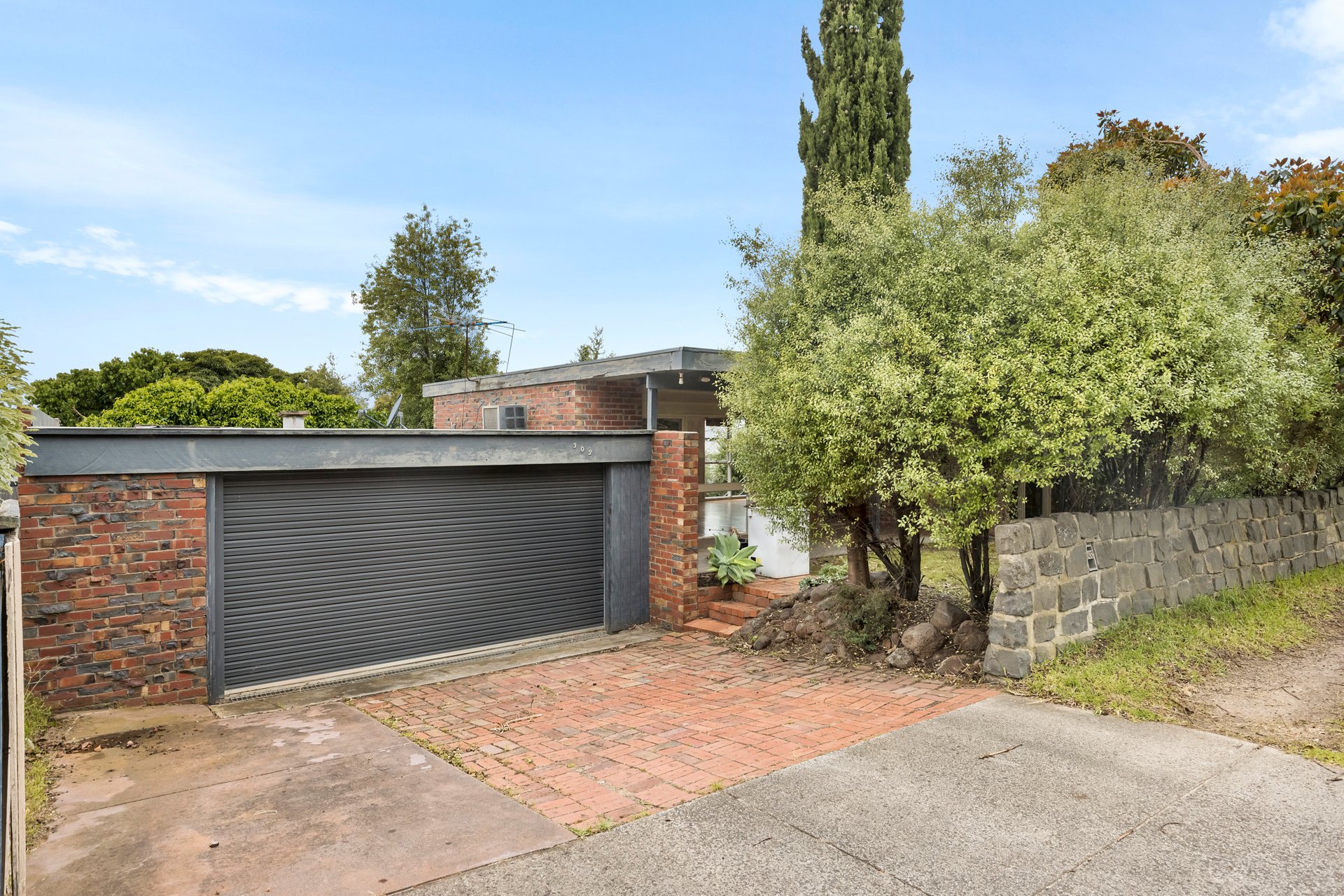 302 Mt Pleasant Road, Highton image 1