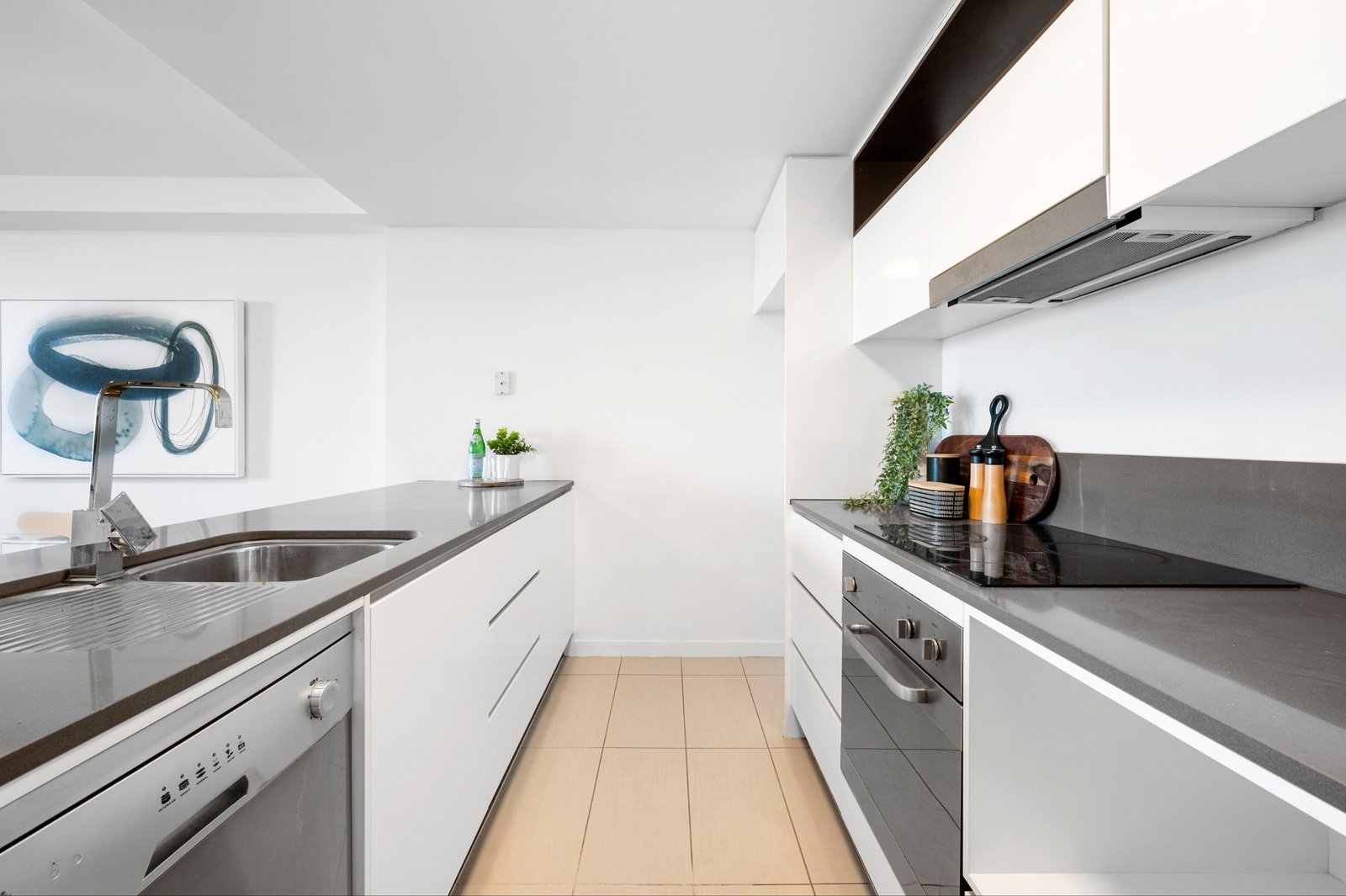 Property Gallery Thumbnail 6