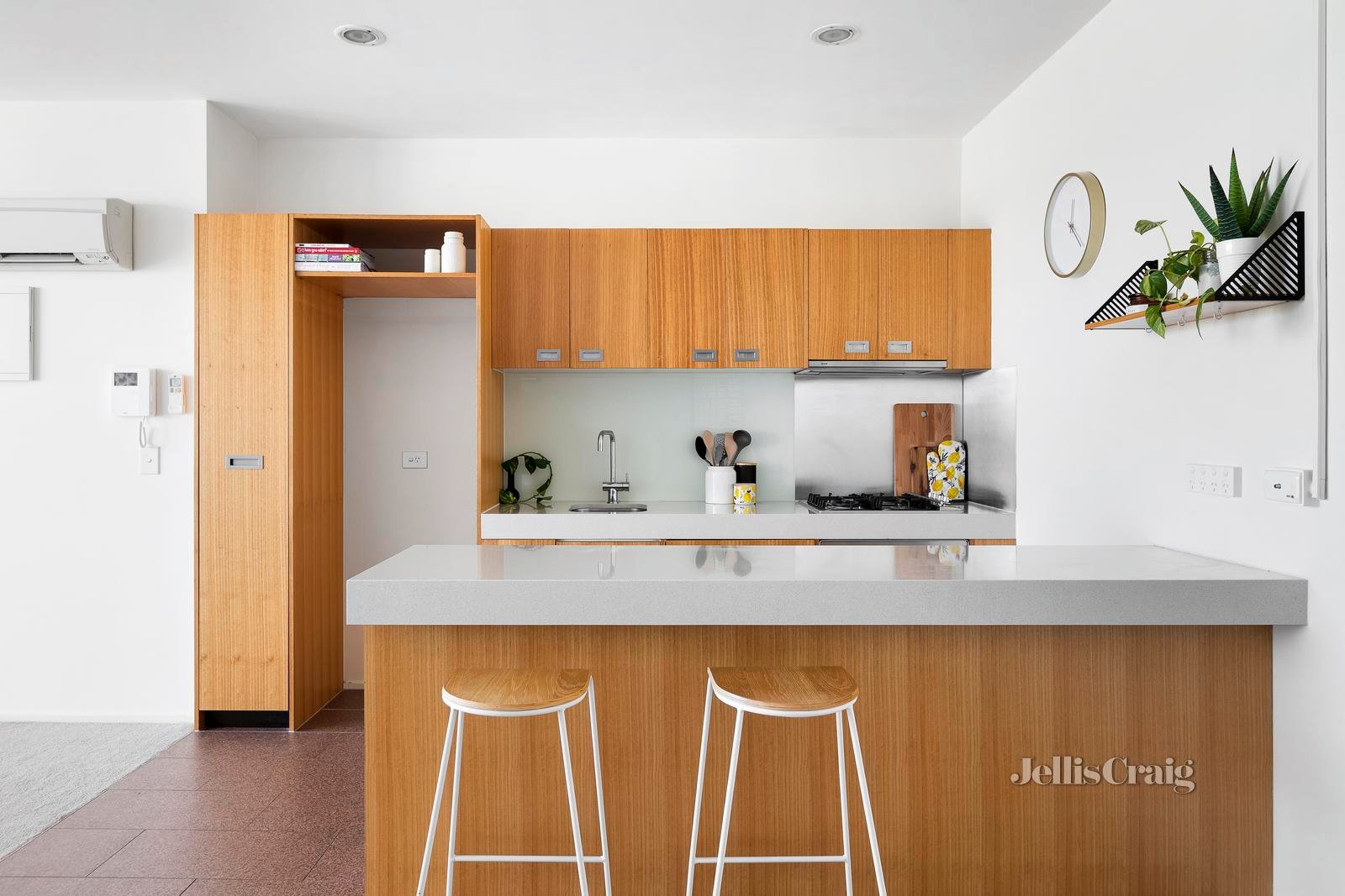 302/1 Derby Street, Kew image 3