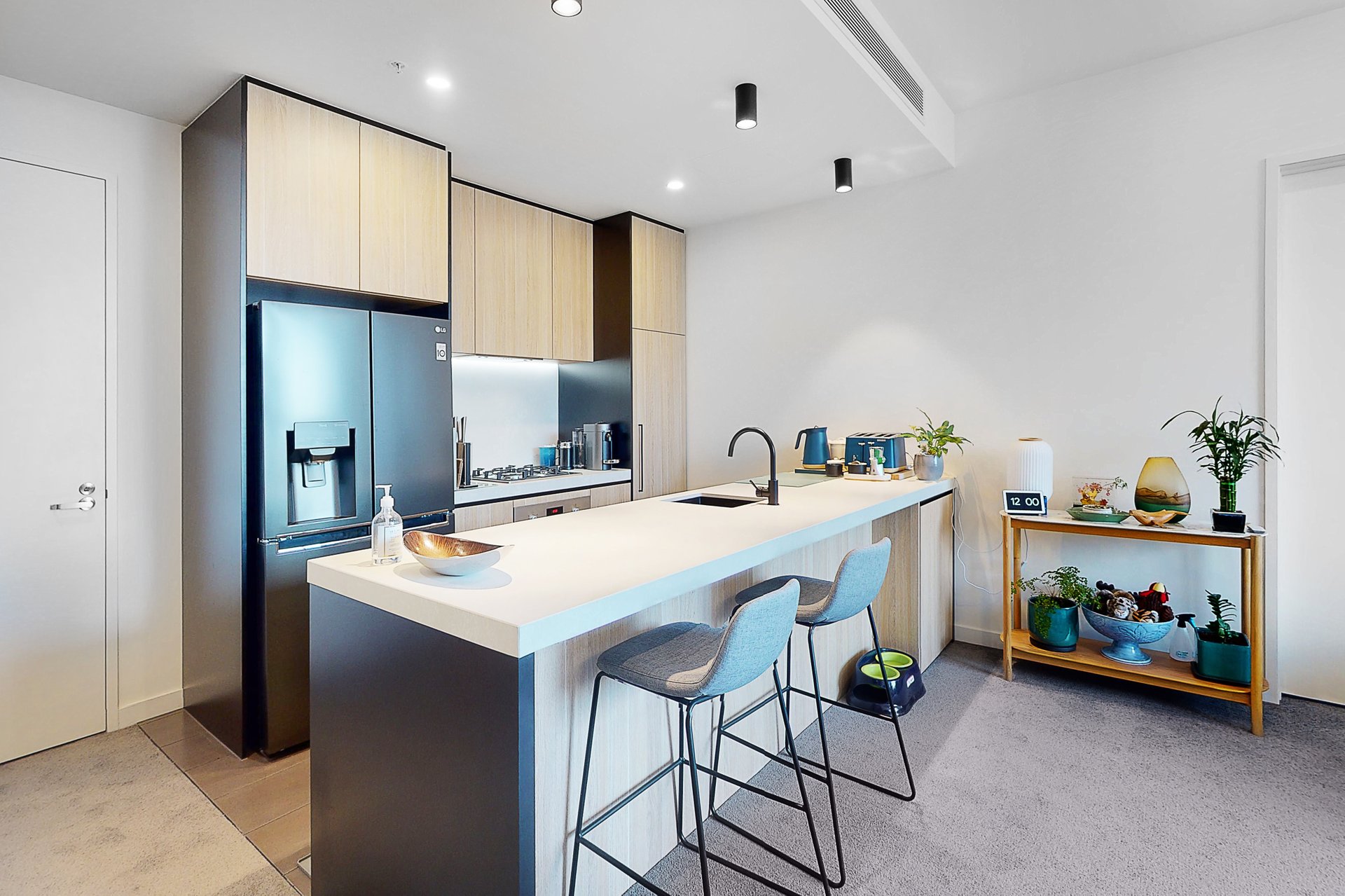 302/12 Thomas Holmes Street, Maribyrnong image 2