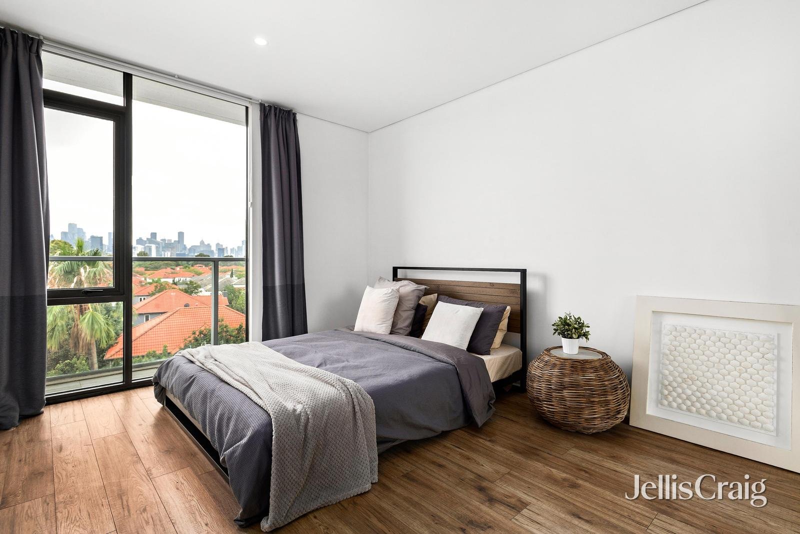 302/159 Beach Street, Port&nbsp;Melbourne image 7