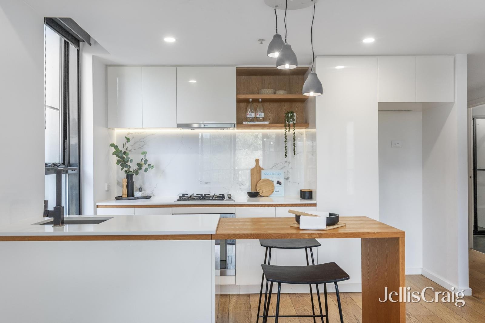 302/188 Whitehorse Road, Balwyn image 3